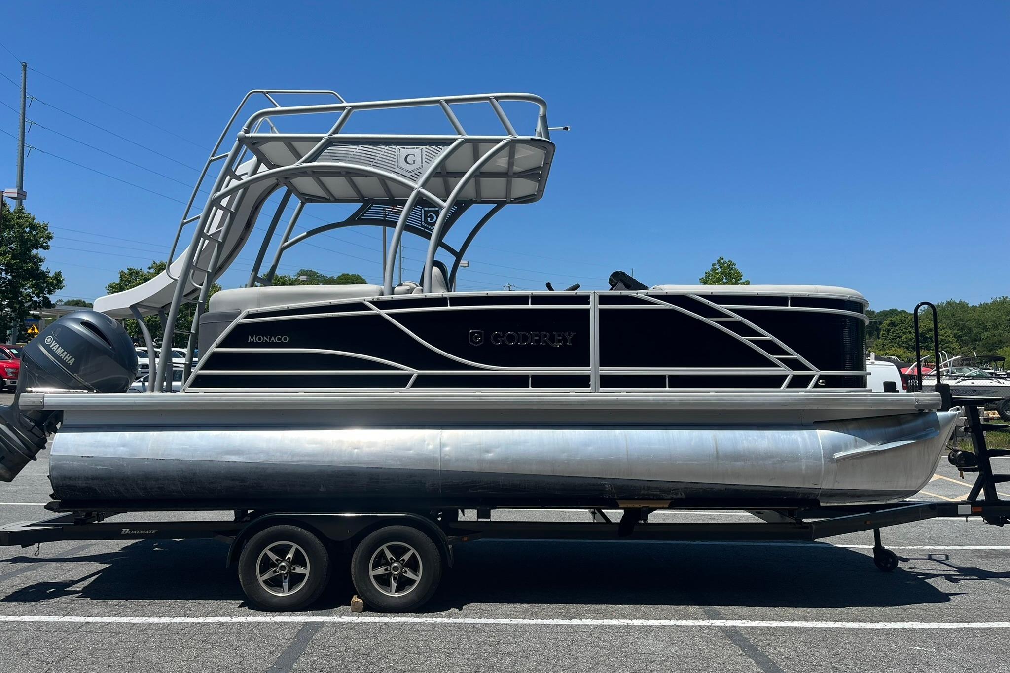 2023 Godfrey Monaco 235 SD