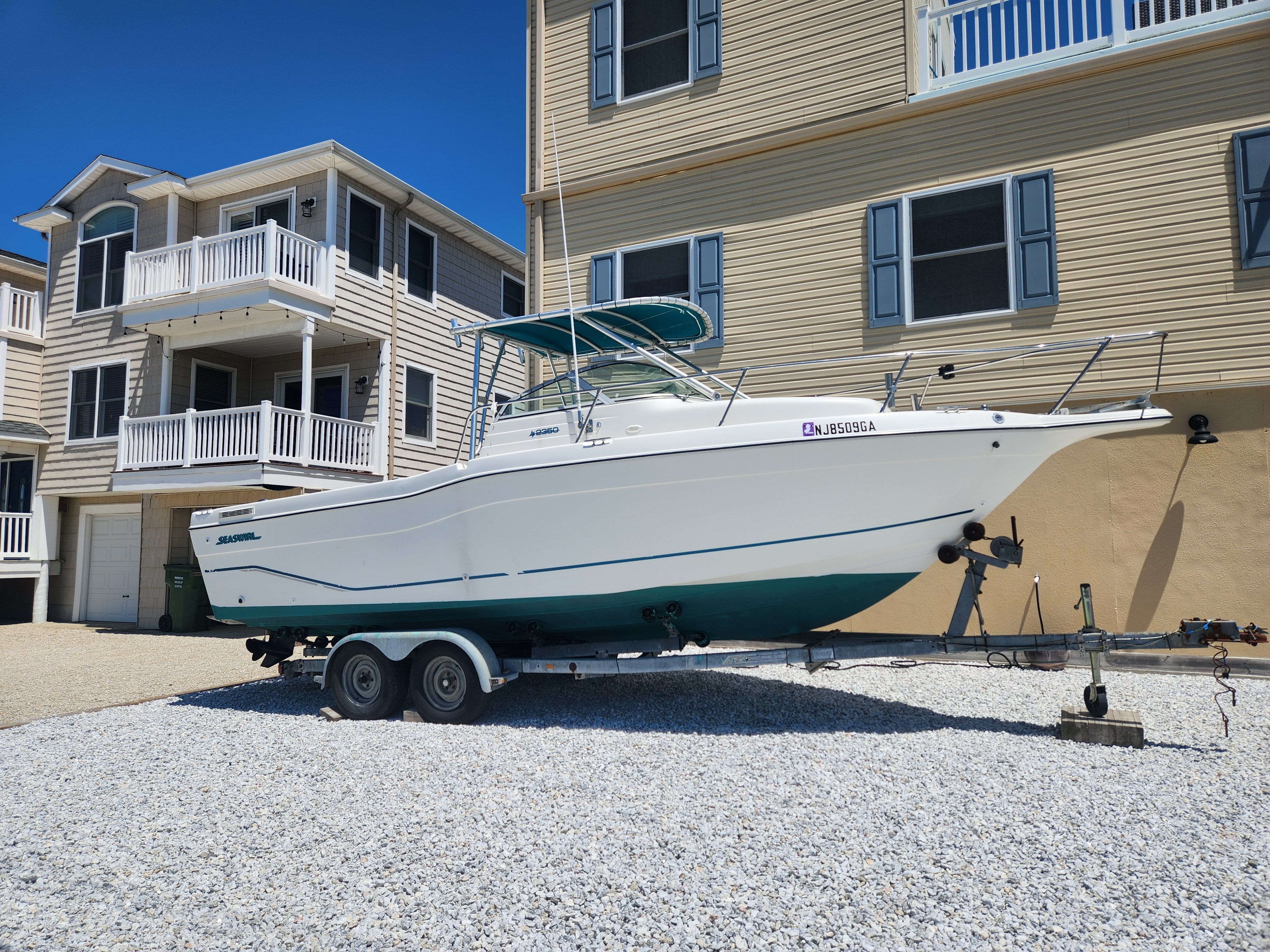 1995 Seaswirl 235