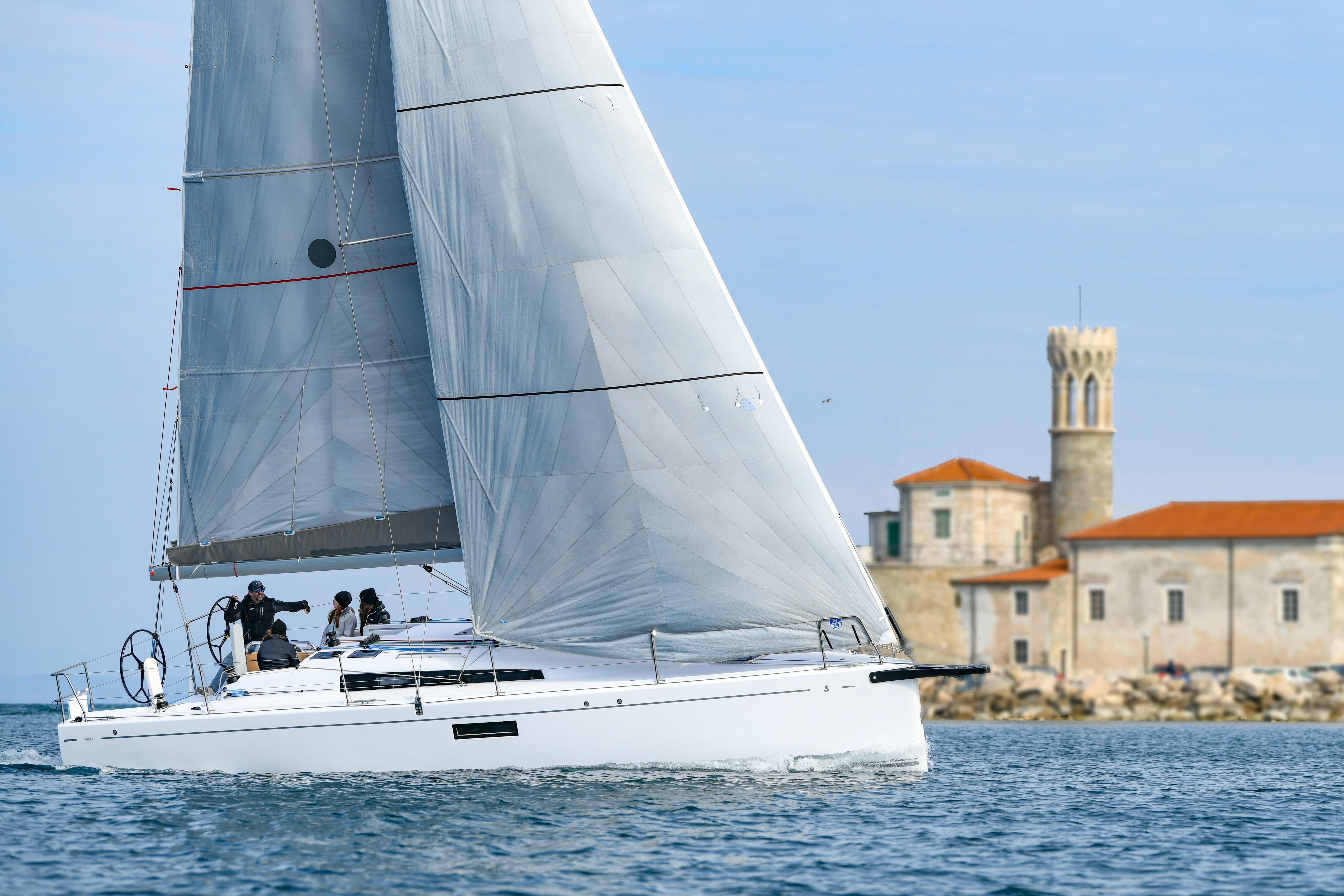 2026 Beneteau First 36