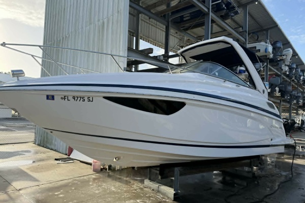 2016 Regal 28 Express