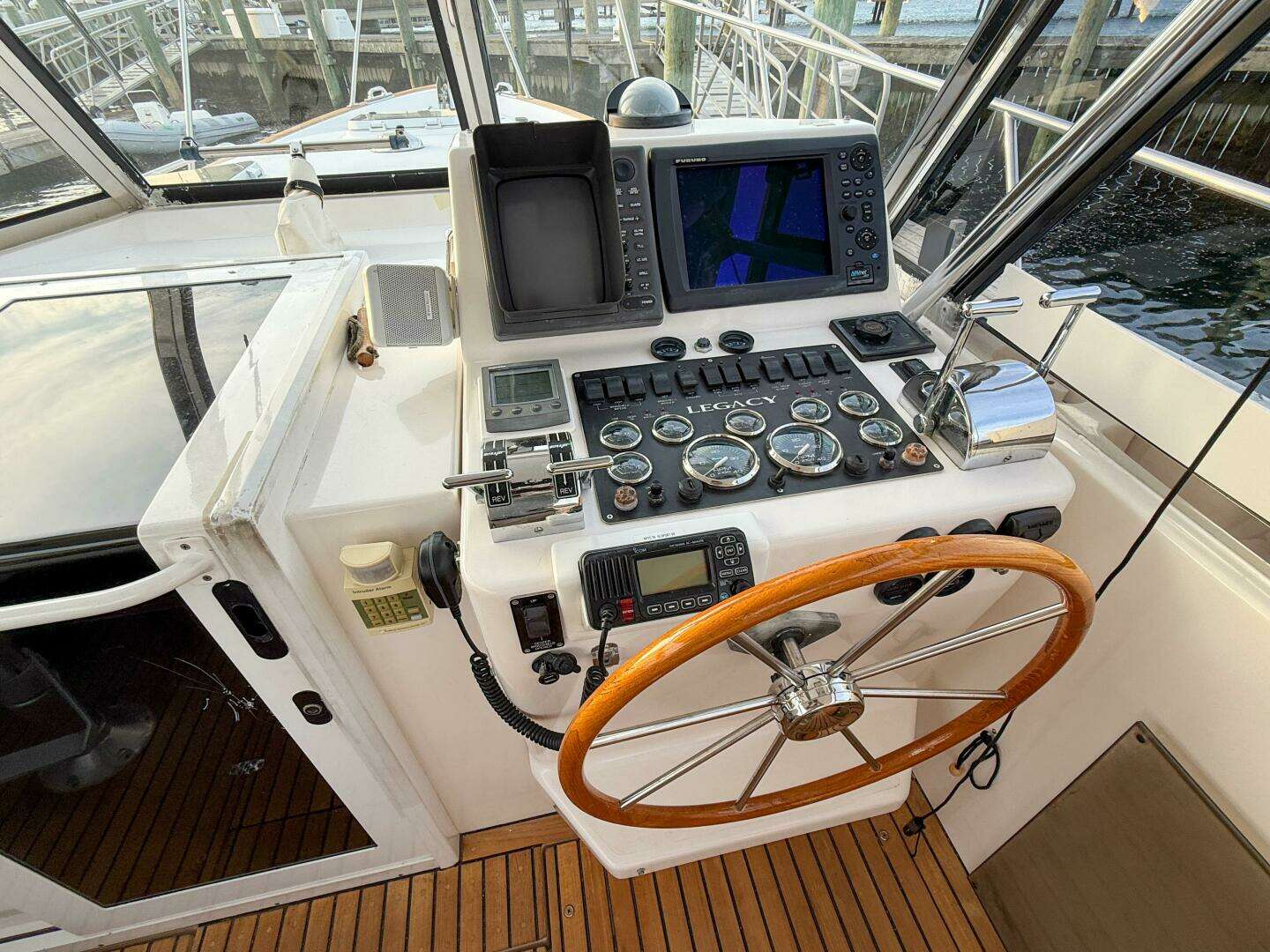 2002 Legacy 34 Express Twin Jet - Image 21