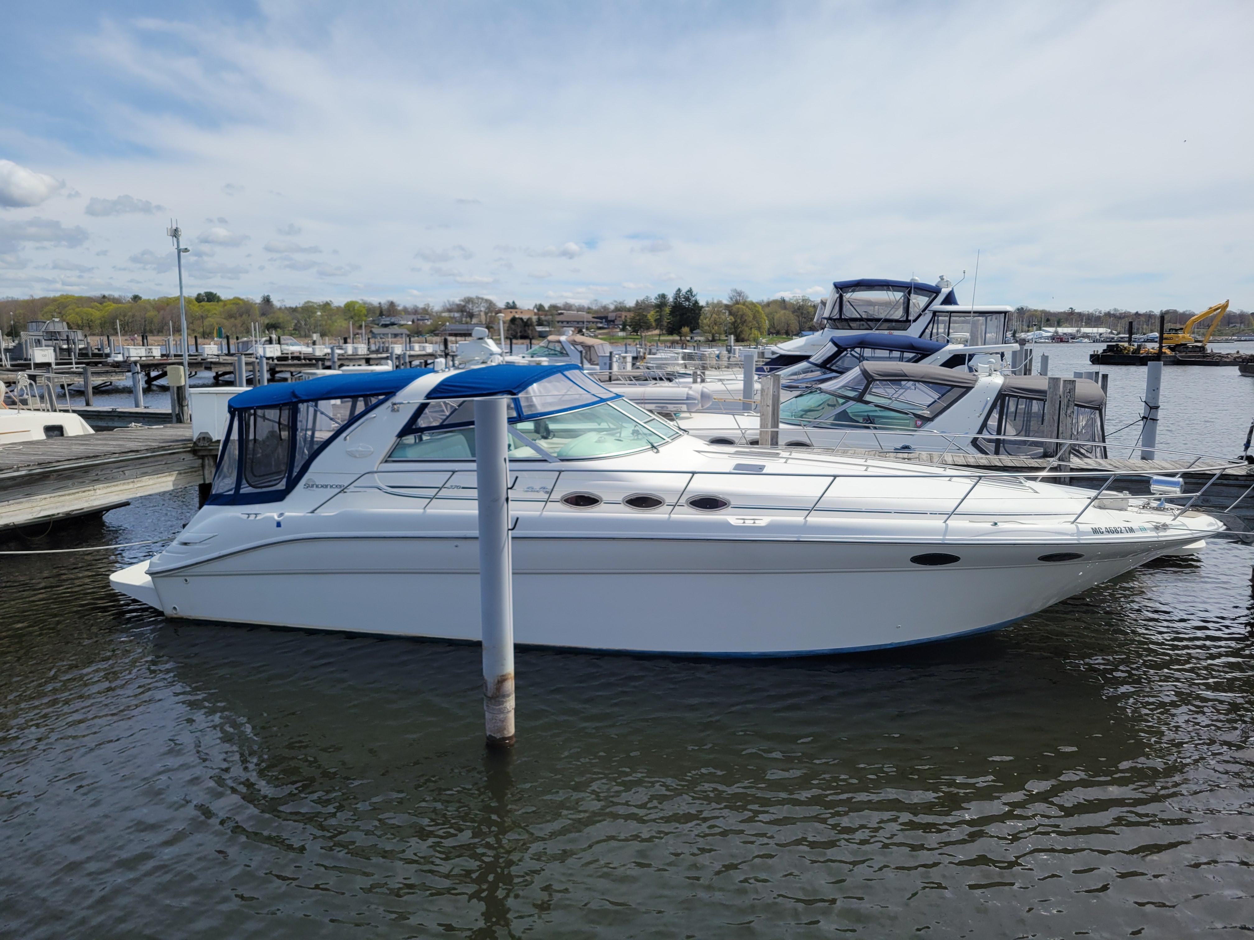 1995 Sea Ray Sundancer 370