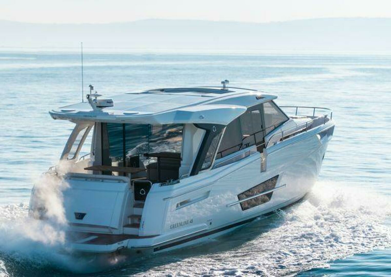 2027 Greenline 45 Coupe - Image 9