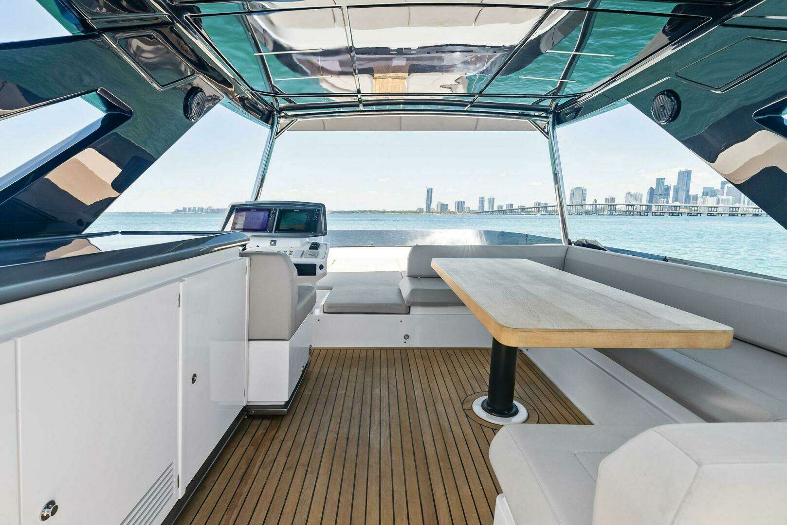 2023 Ferretti Yachts 670 - Image 44