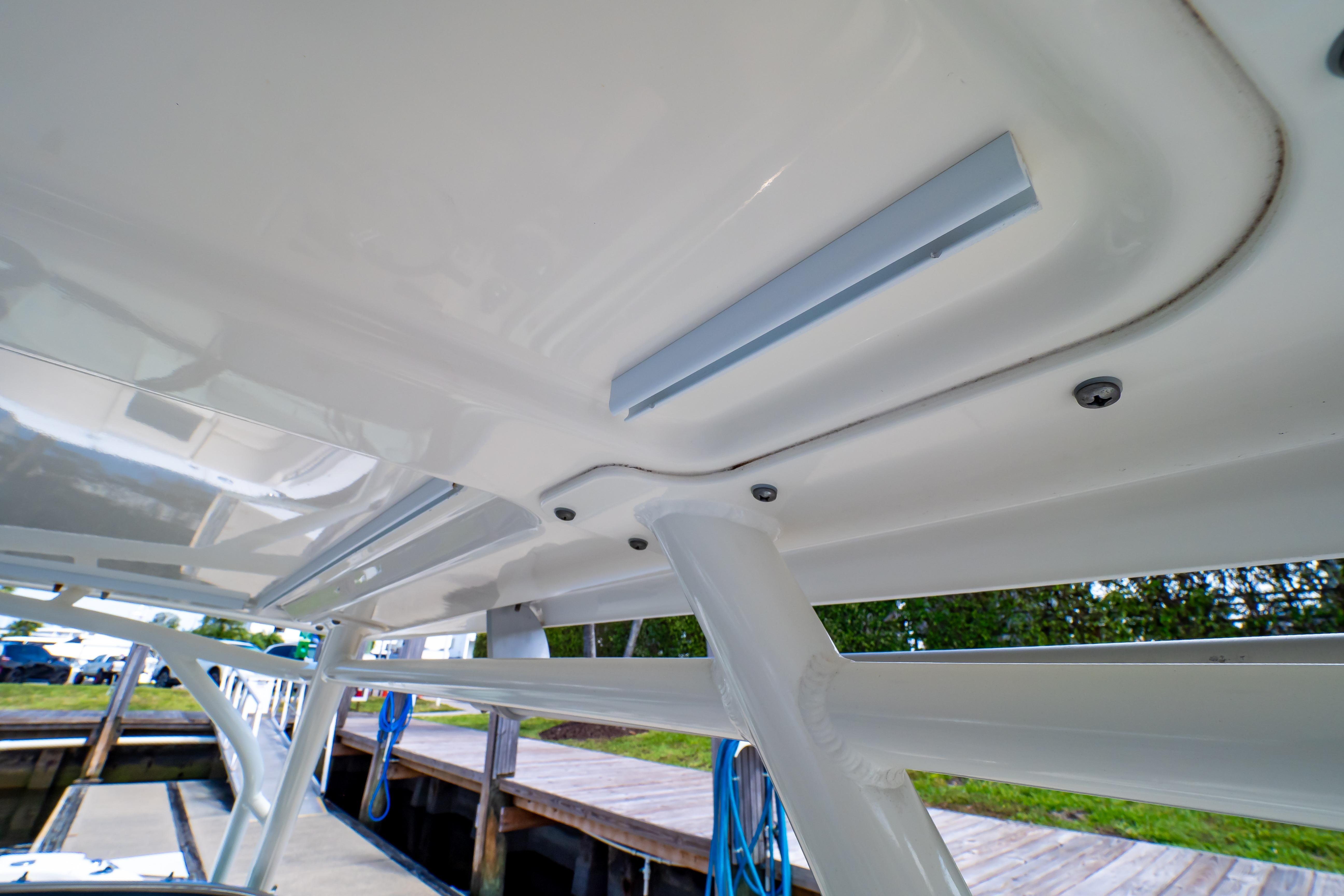 2019 Boston Whaler 270 Vantage boat canopy detail at dockside.