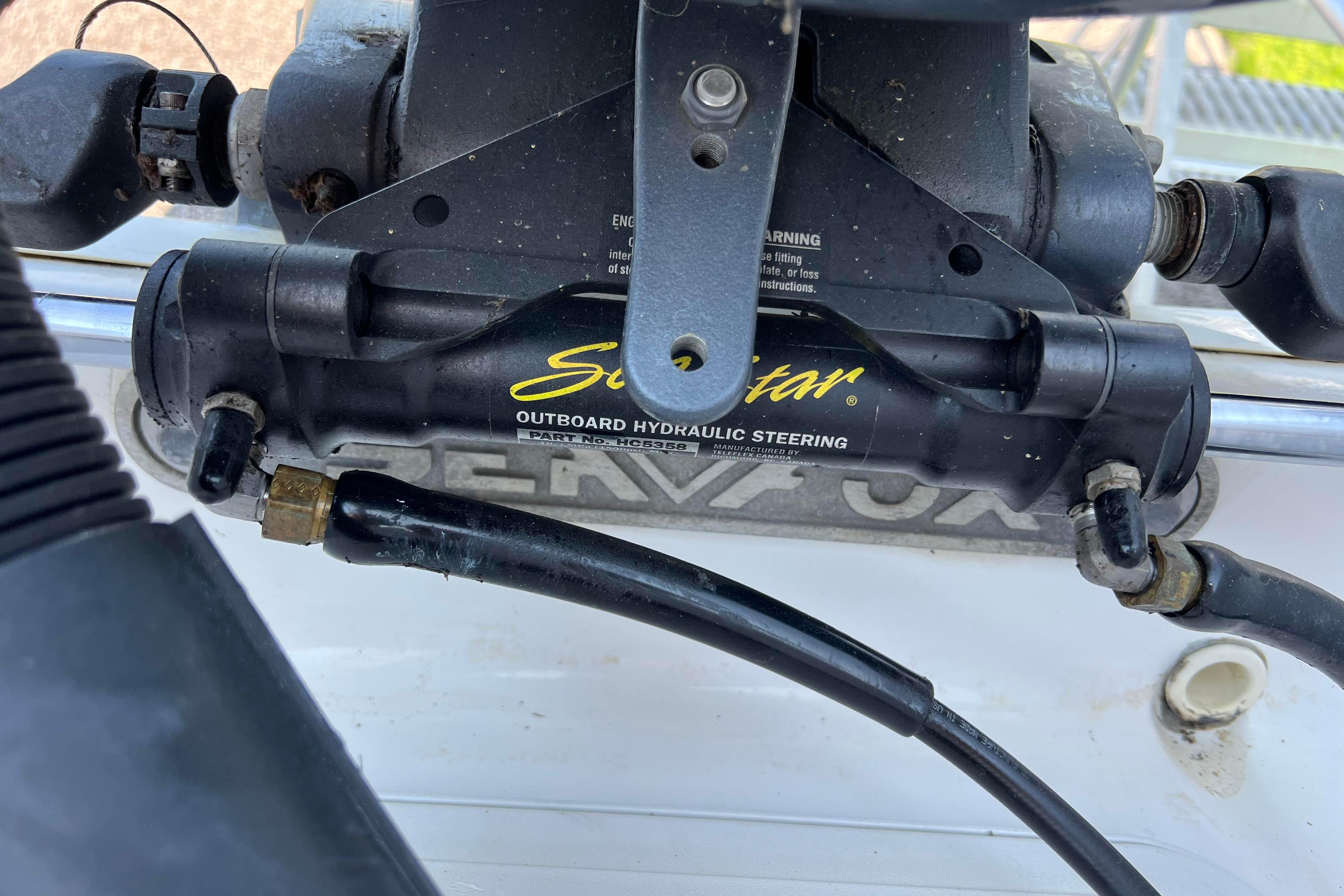 SeaStar outboard hydraulic steering on 2012 Sea Fox 206 Center Console boat.