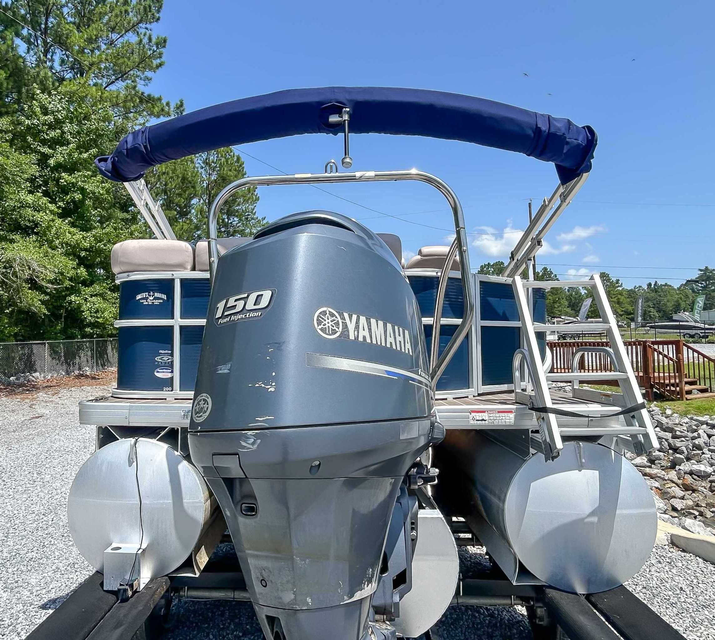 2014 Sweetwater 200 Premium Edition pontoon boat with Yamaha 150 engine.