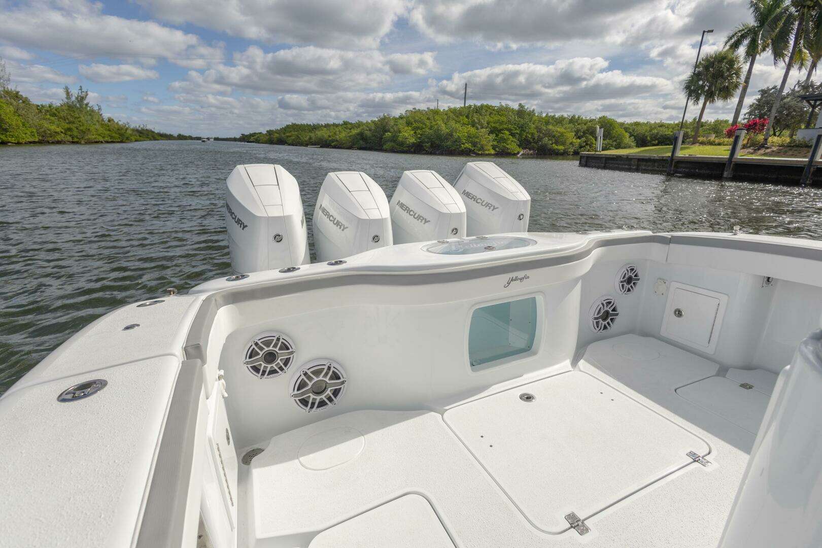 2026 Yellowfin 42 Offshore - Image 16