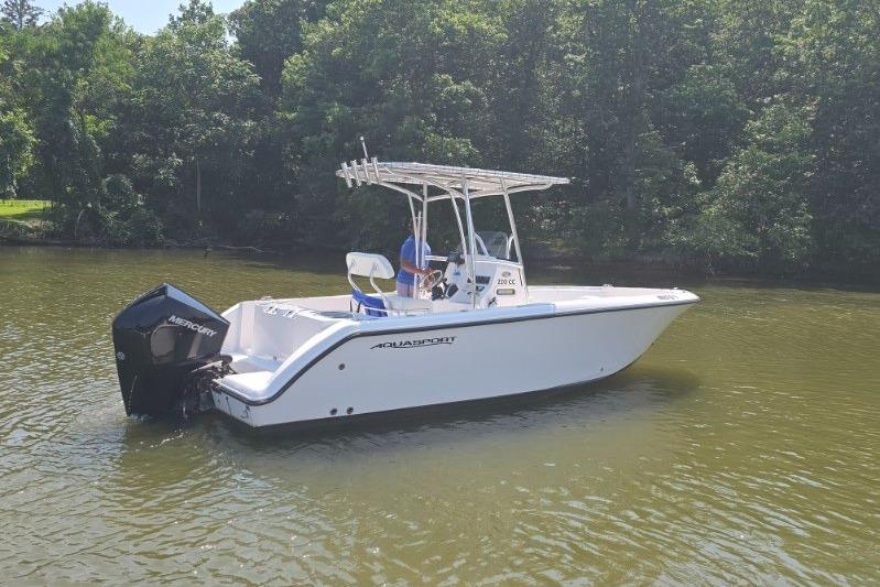 2024 Aquasport 2200 Center Console