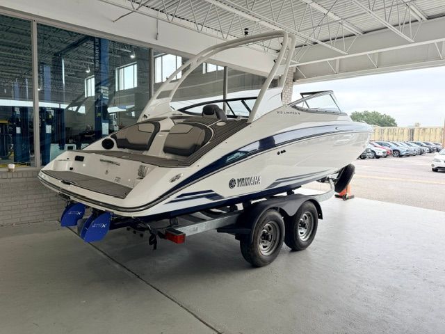 2019 Yamaha Boats 212 Limited S - 2