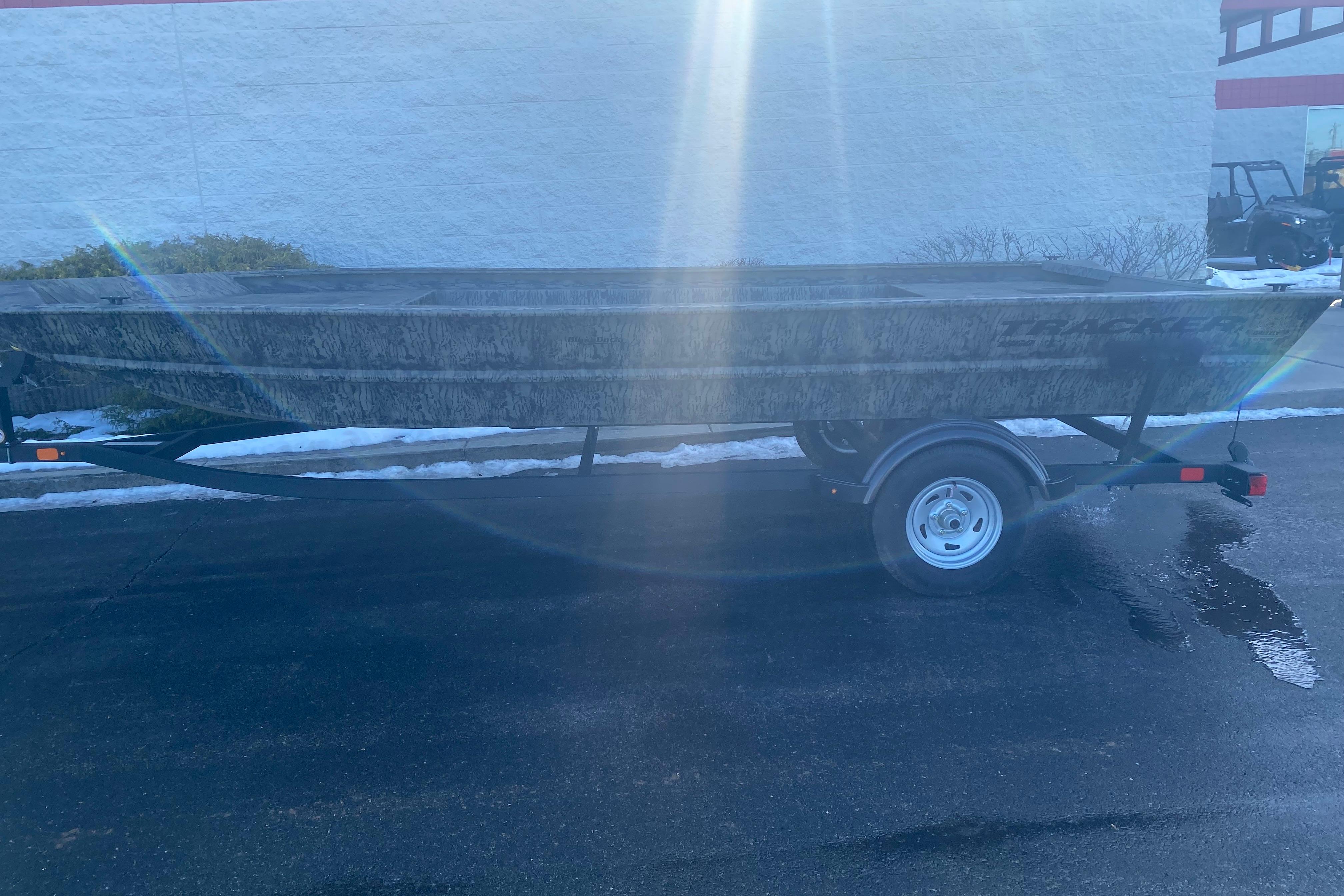 2026 Tracker Grizzly 1860 Utility