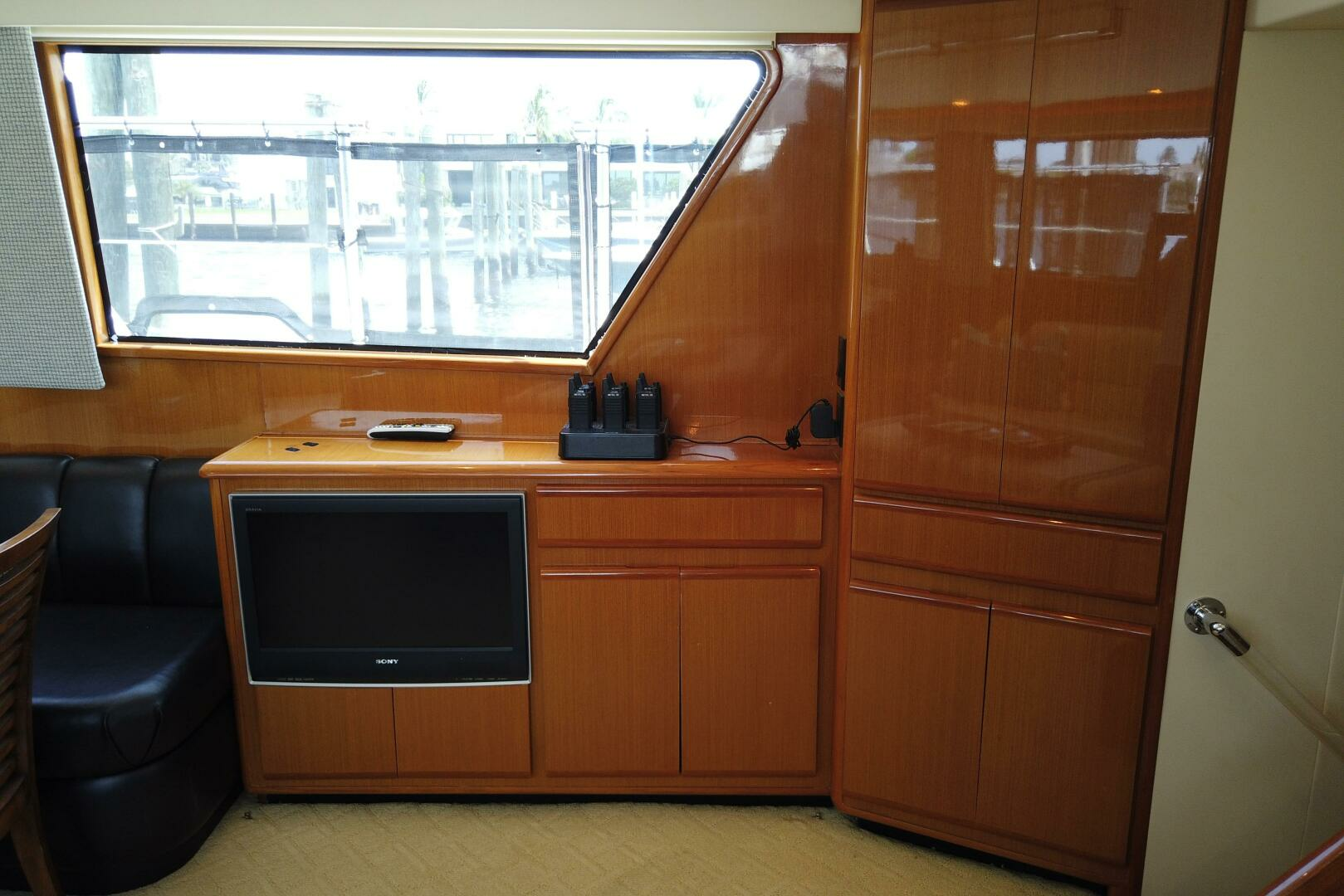 1999 Viking Motoryacht - Image 26