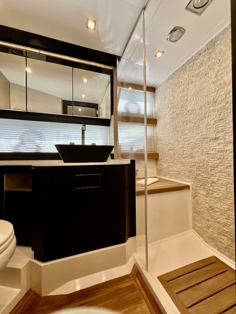 2022 Okean Flybridge 50 - Image 22