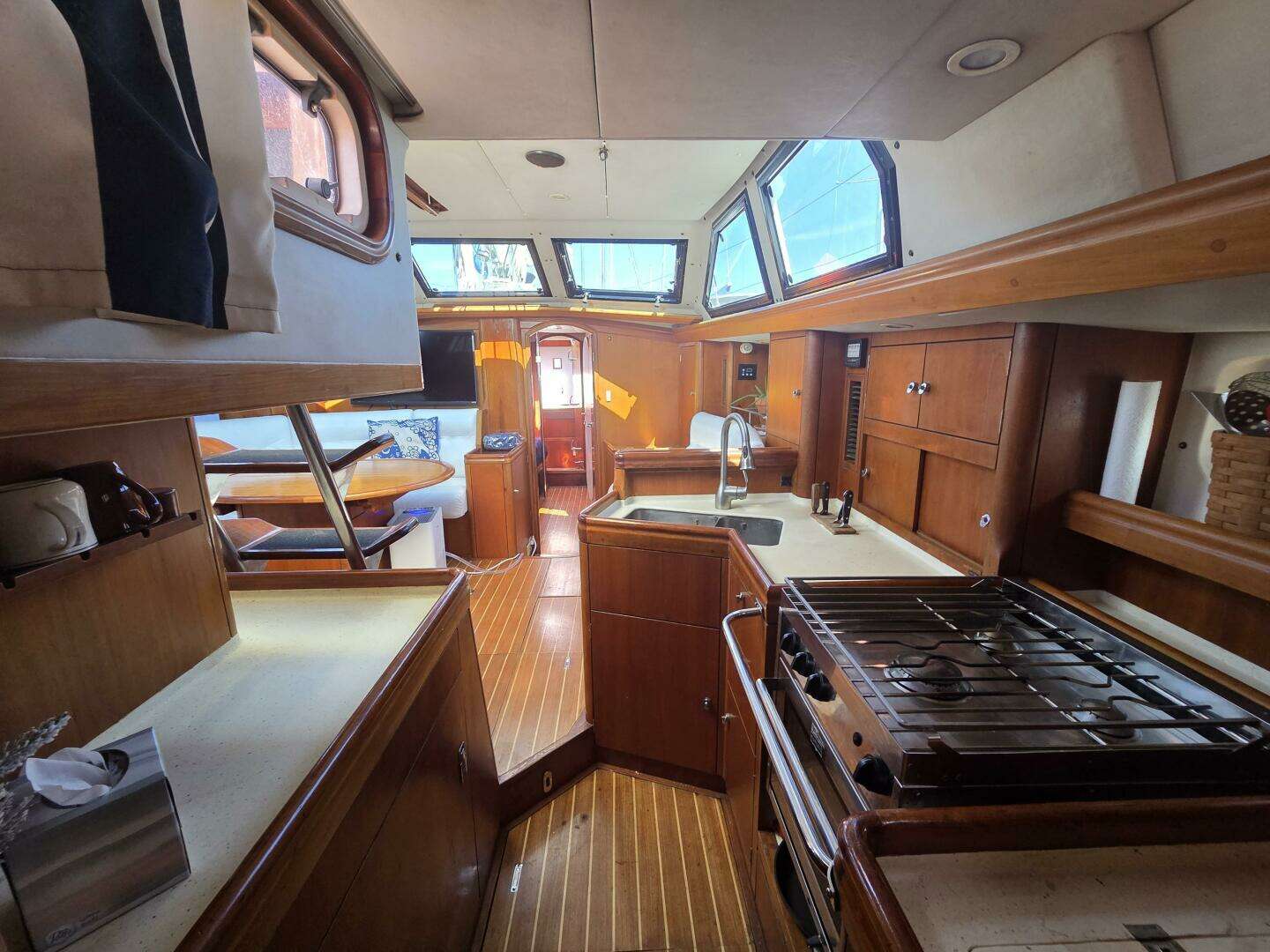 1998 Oyster 485 - Image 17