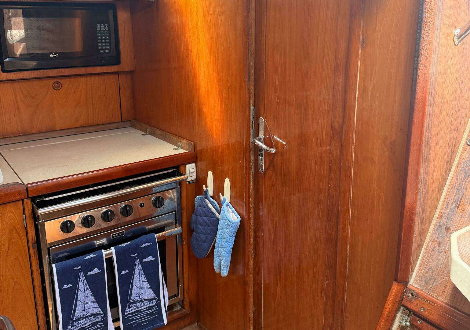 1996 Jeanneau Sun Odyssey 50 - Image 52