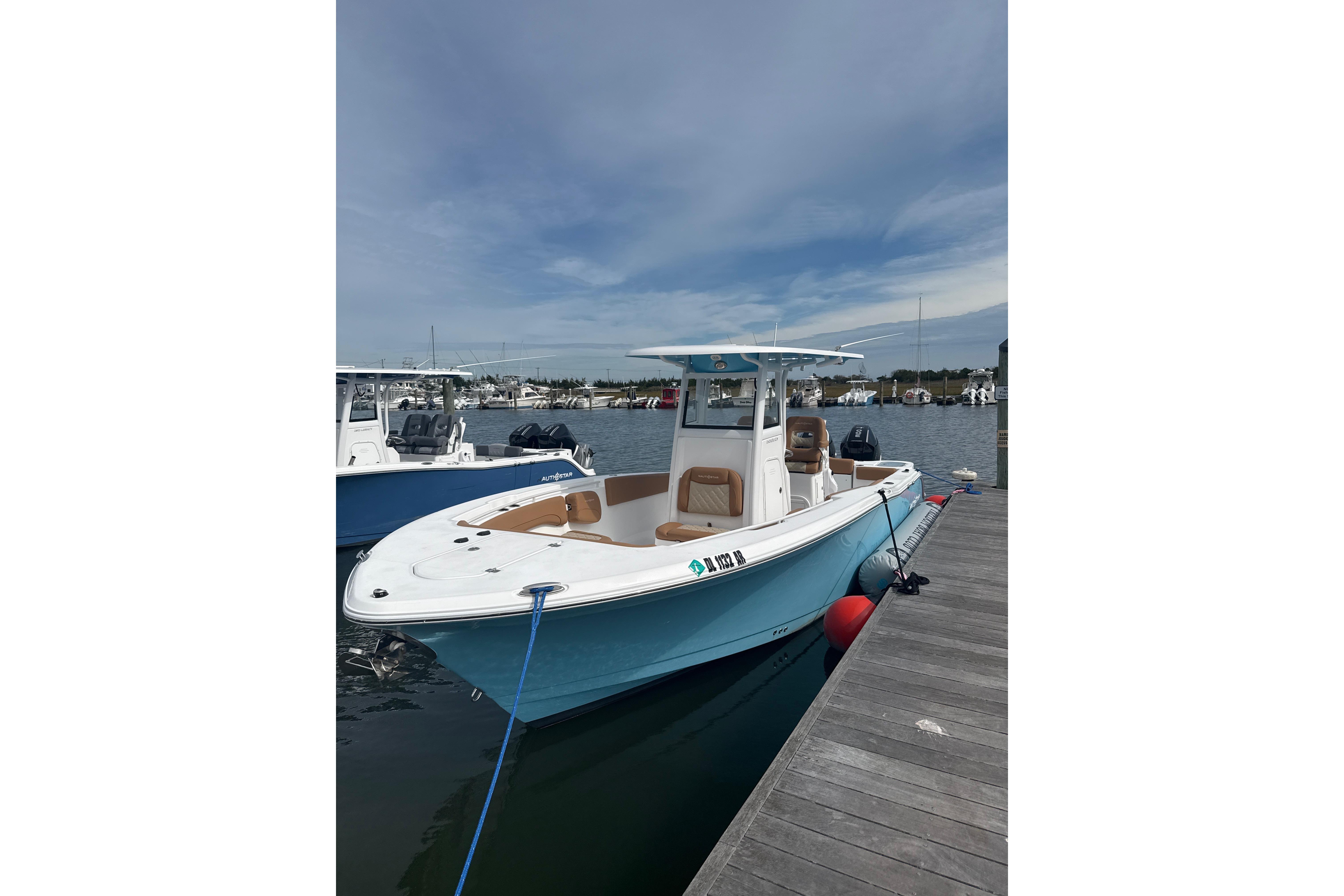 2025 NauticStar 292 Legacy