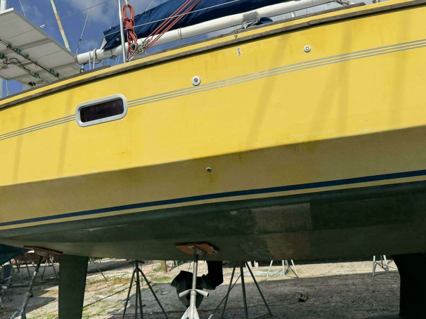 2009 RM Yachts RM1050 - Image 7