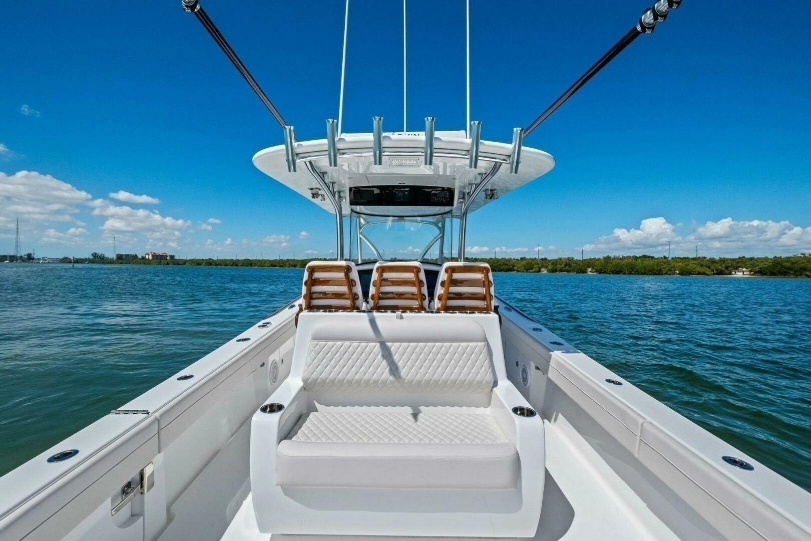 2026 Valhalla Boatworks V-37 - Image 4