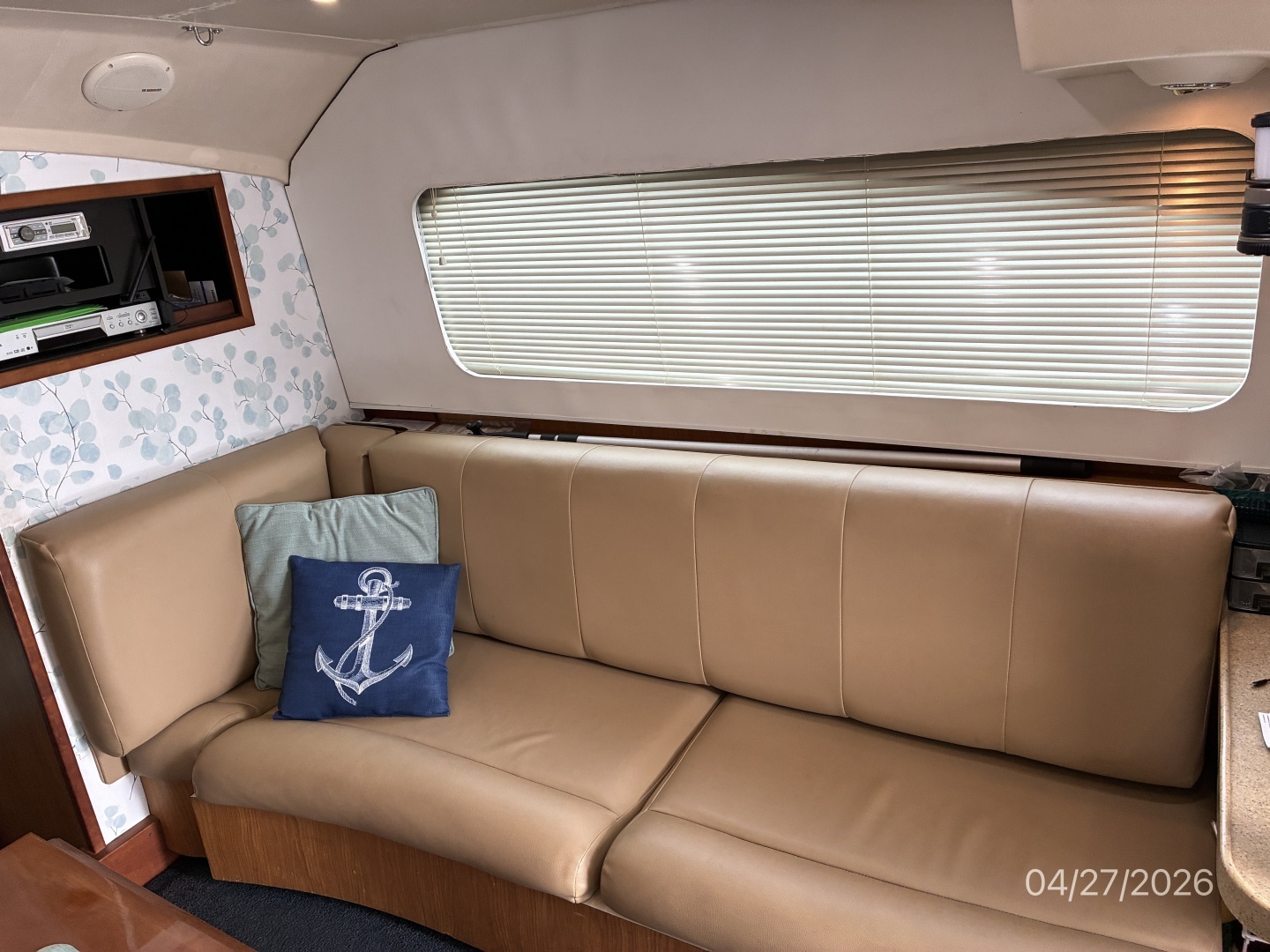 2005 Luhrs Convertible - Image 22