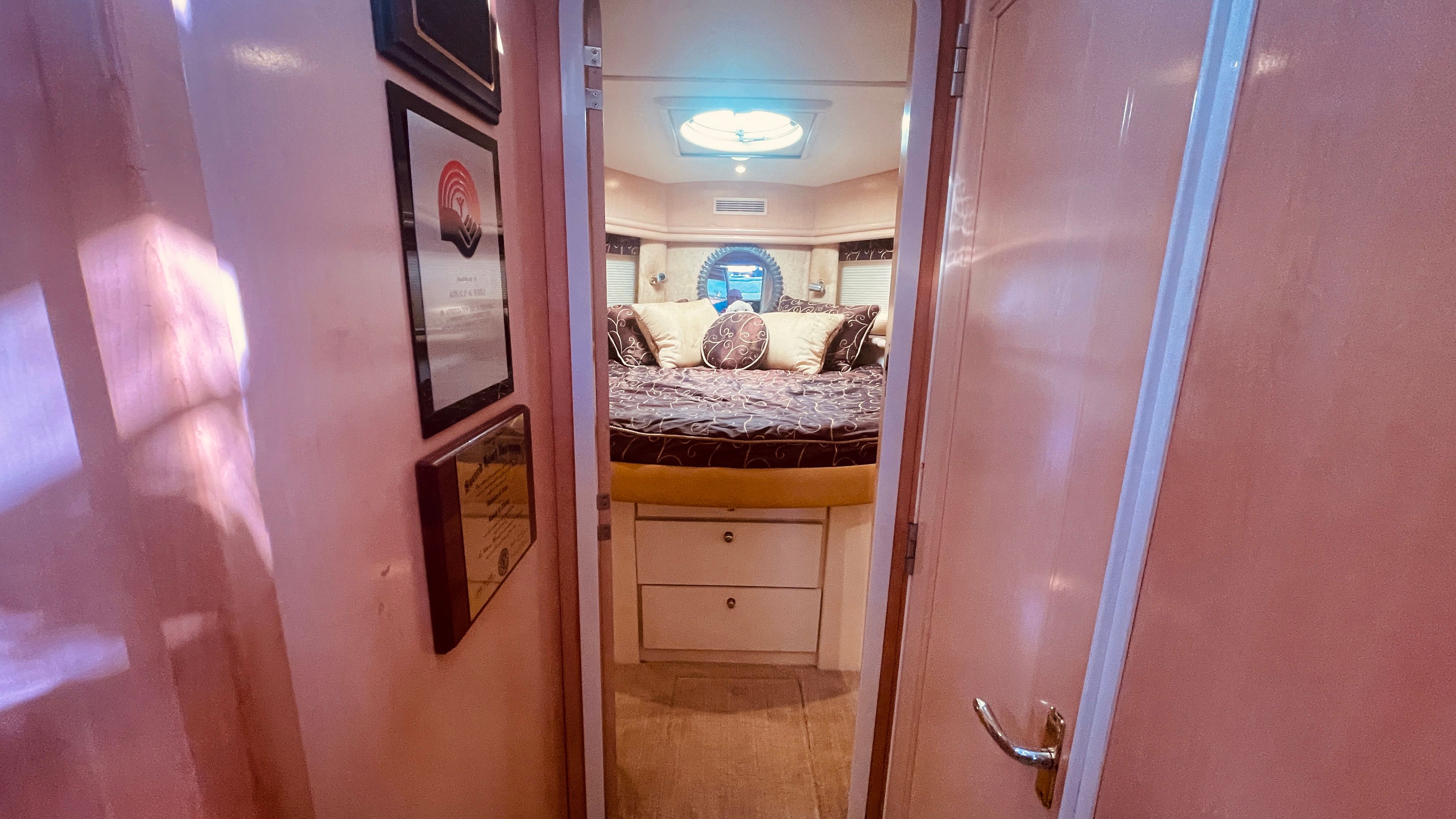 1997 Carver 500 Cockpit Motor Yacht - 15
