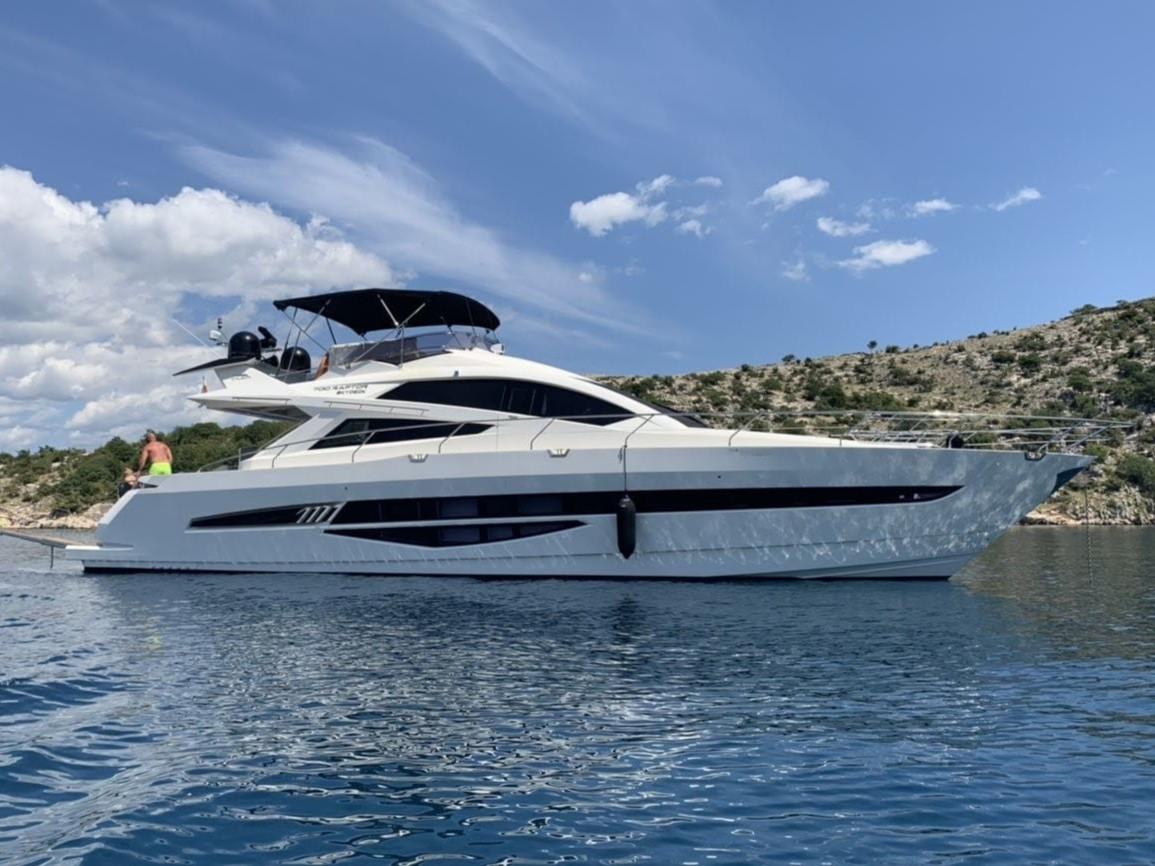 2010 Galeon 700 Raptor SkyDeck