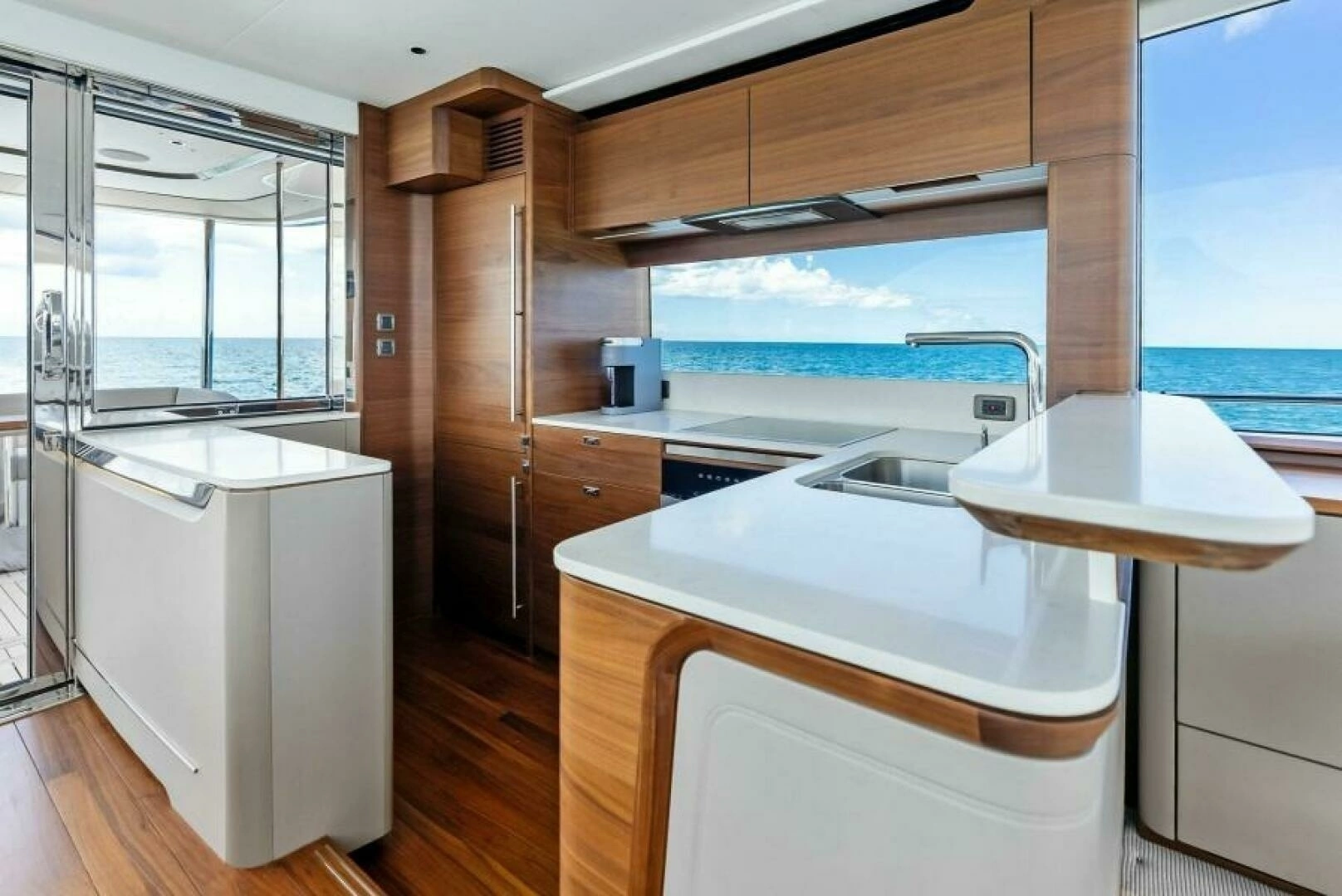 2024 Princess Y72 Motor Yacht - Image 54