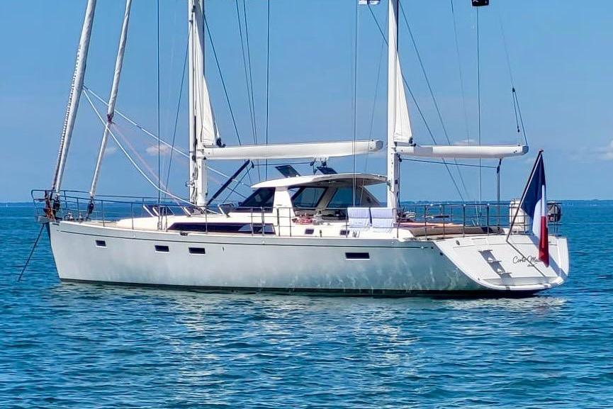 2011 Amel 64