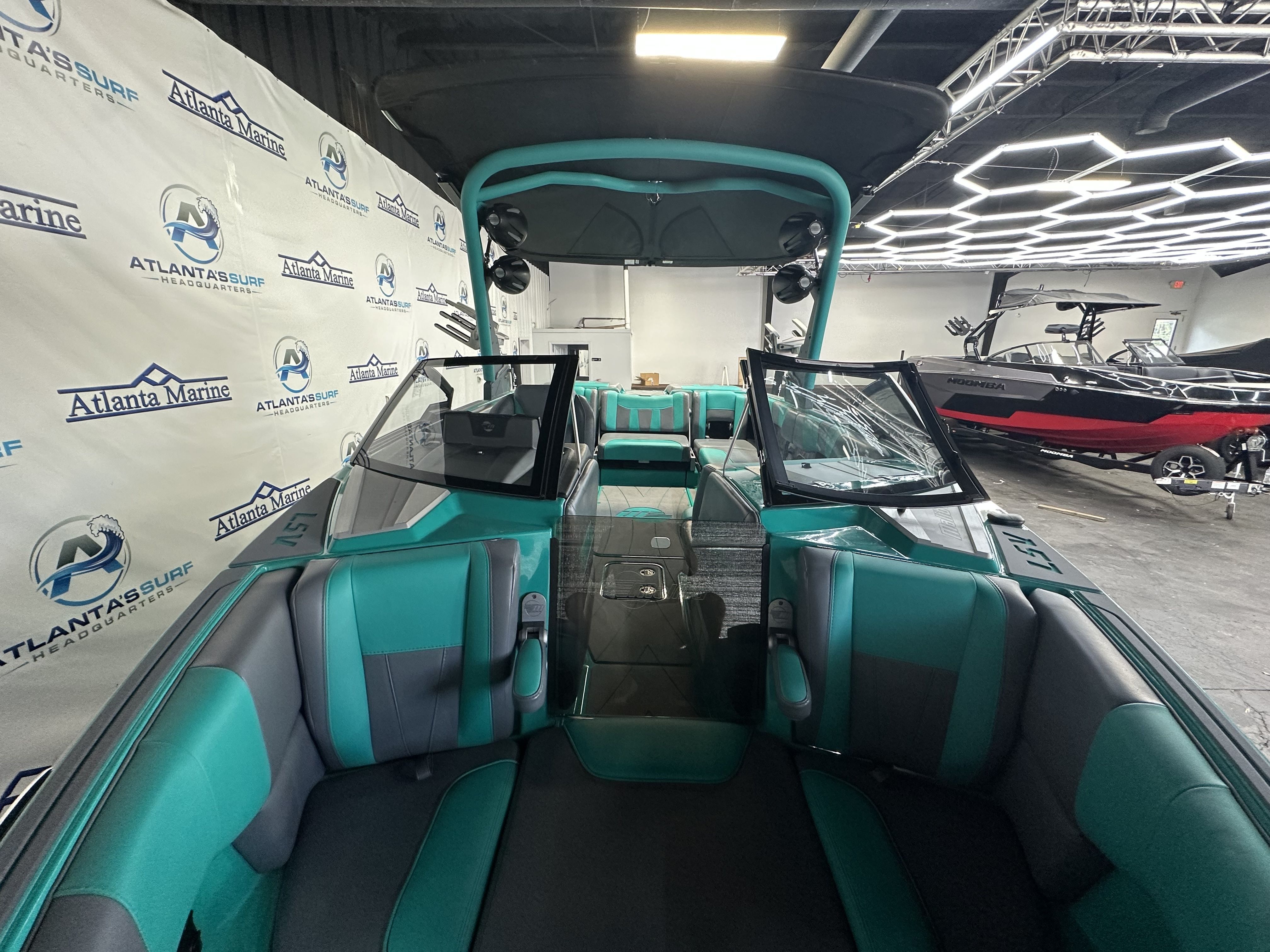 2023 Malibu Wakesetter 23 LSV - 23