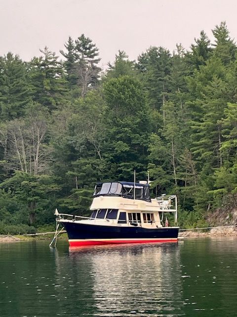 2005 Mainship 400 Trawler - 91