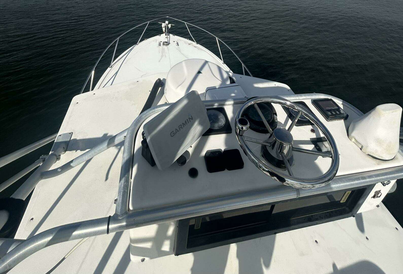 1995 Carolina Classic 28 Express - Image 7