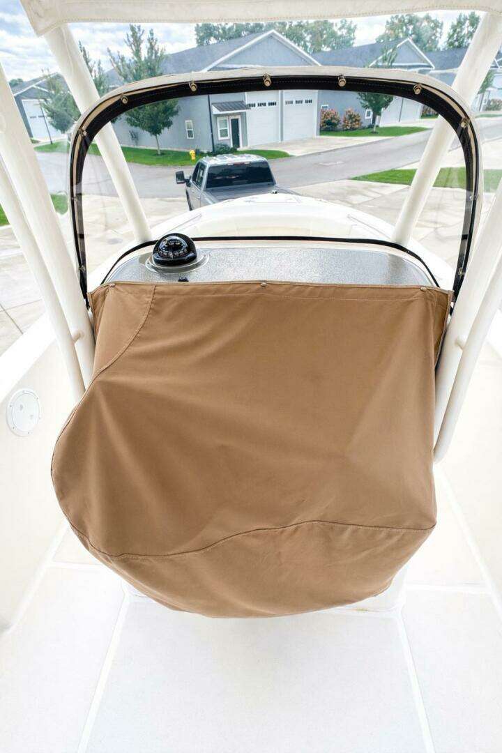 2017 Pursuit C 260 Center Console - Image 19