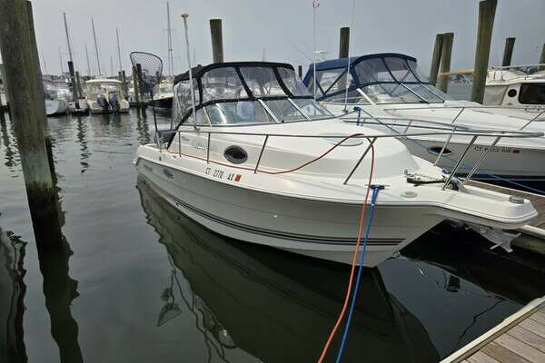 2000 Wellcraft 230 Coastal