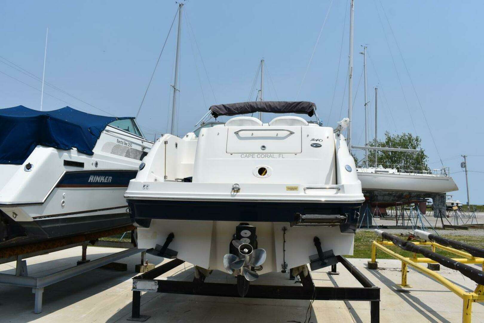 2008 Sea Ray 240 Sundancer - Image 4
