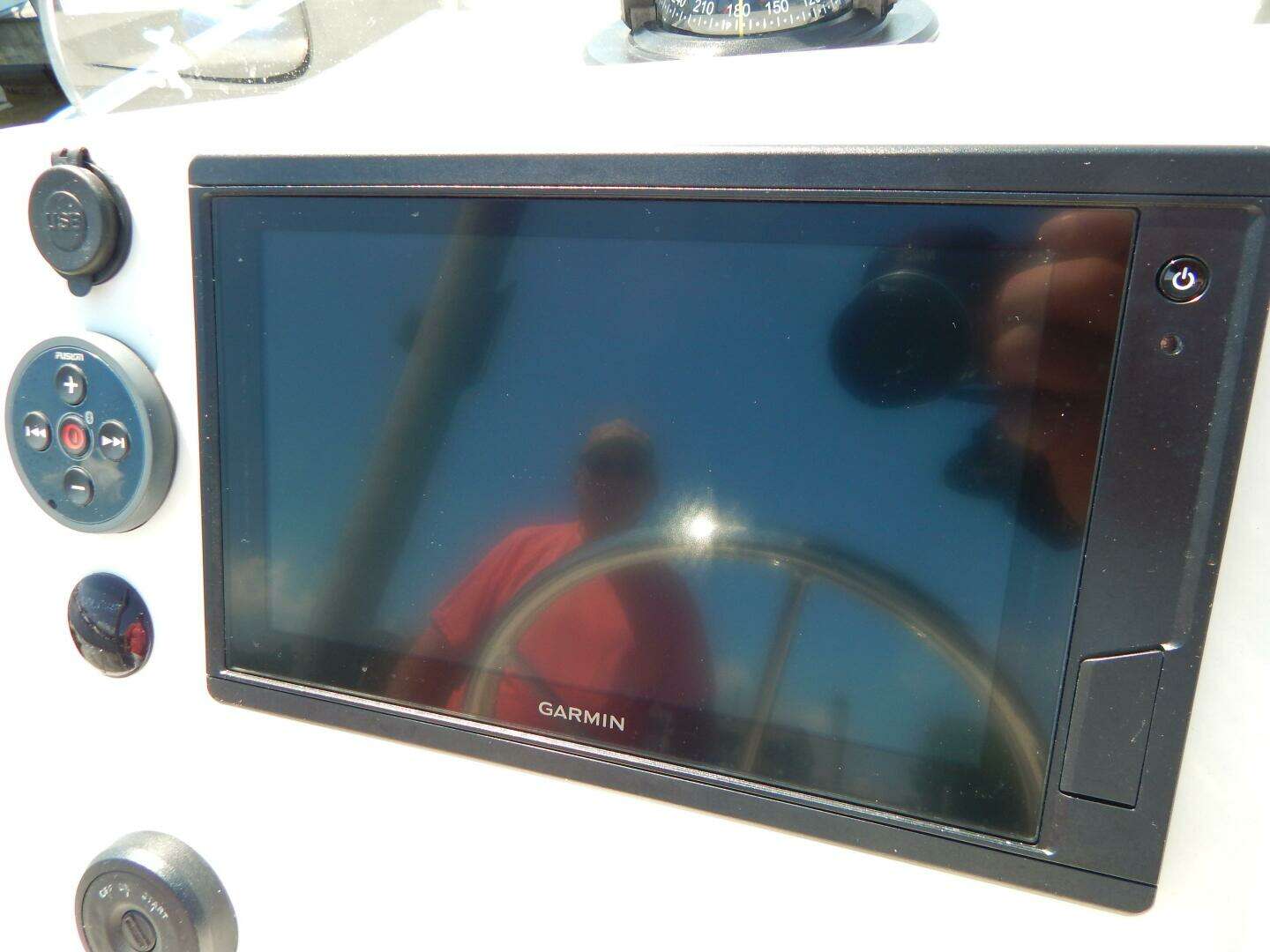 2020 Boston Whaler 190 Montauk - Image 16