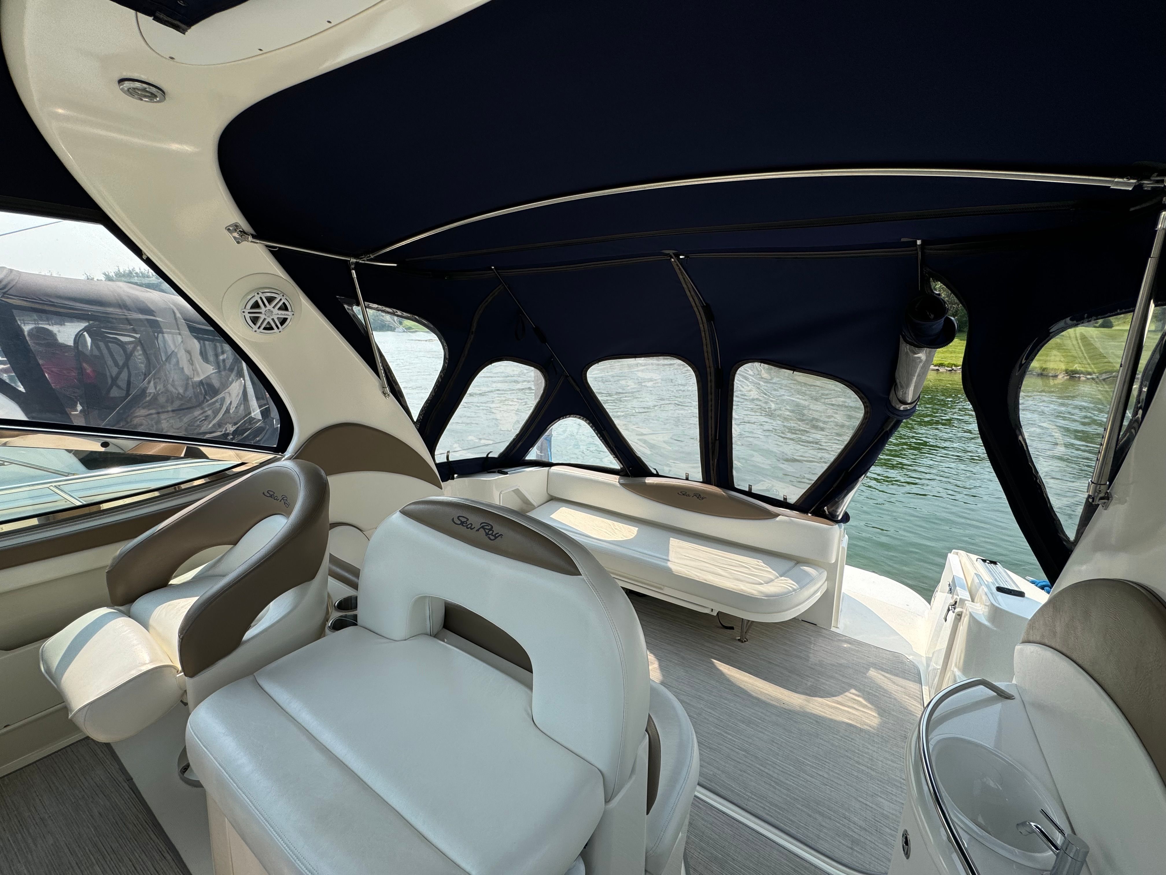 2002 Sea Ray 360 Sundancer - 34