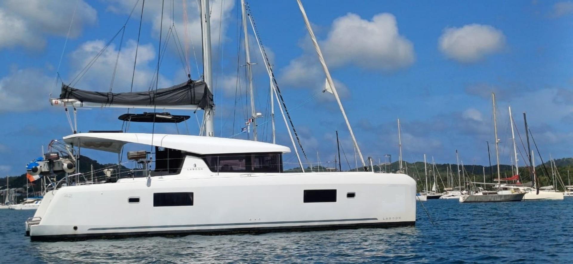 2021 Lagoon 42