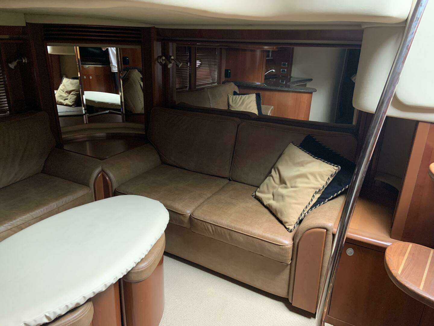 2005 Sea Ray 500 Sundancer - Image 46