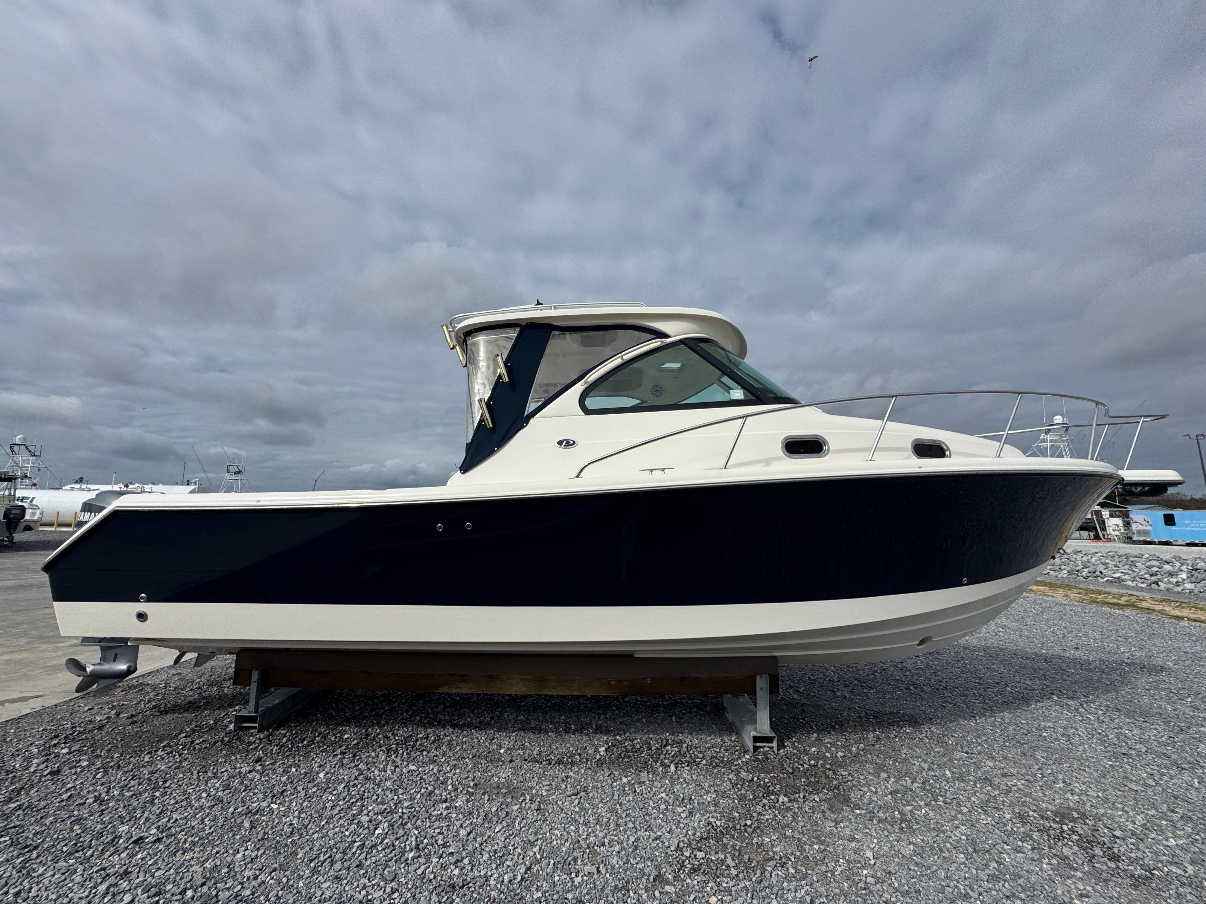 2008 Pursuit OS 315 Offshore - 10