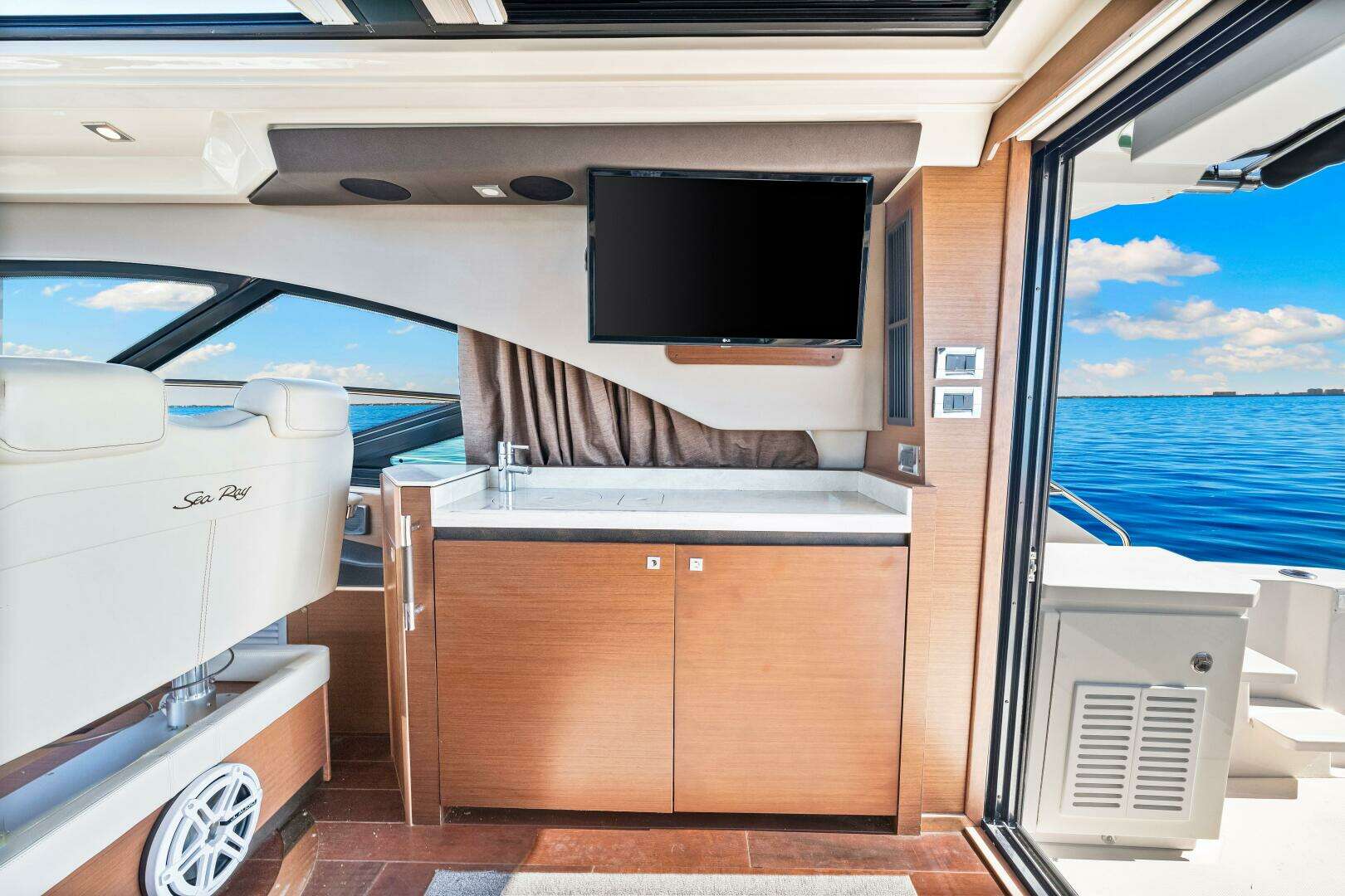2016 Sea Ray 510 Sundancer - Image 47