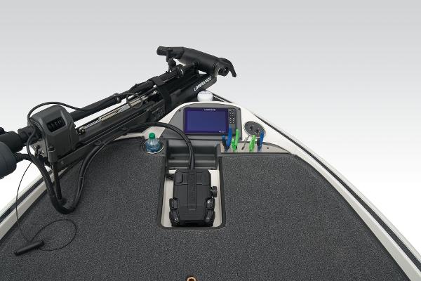 2026 Triton 19 TrX Patriot - 11