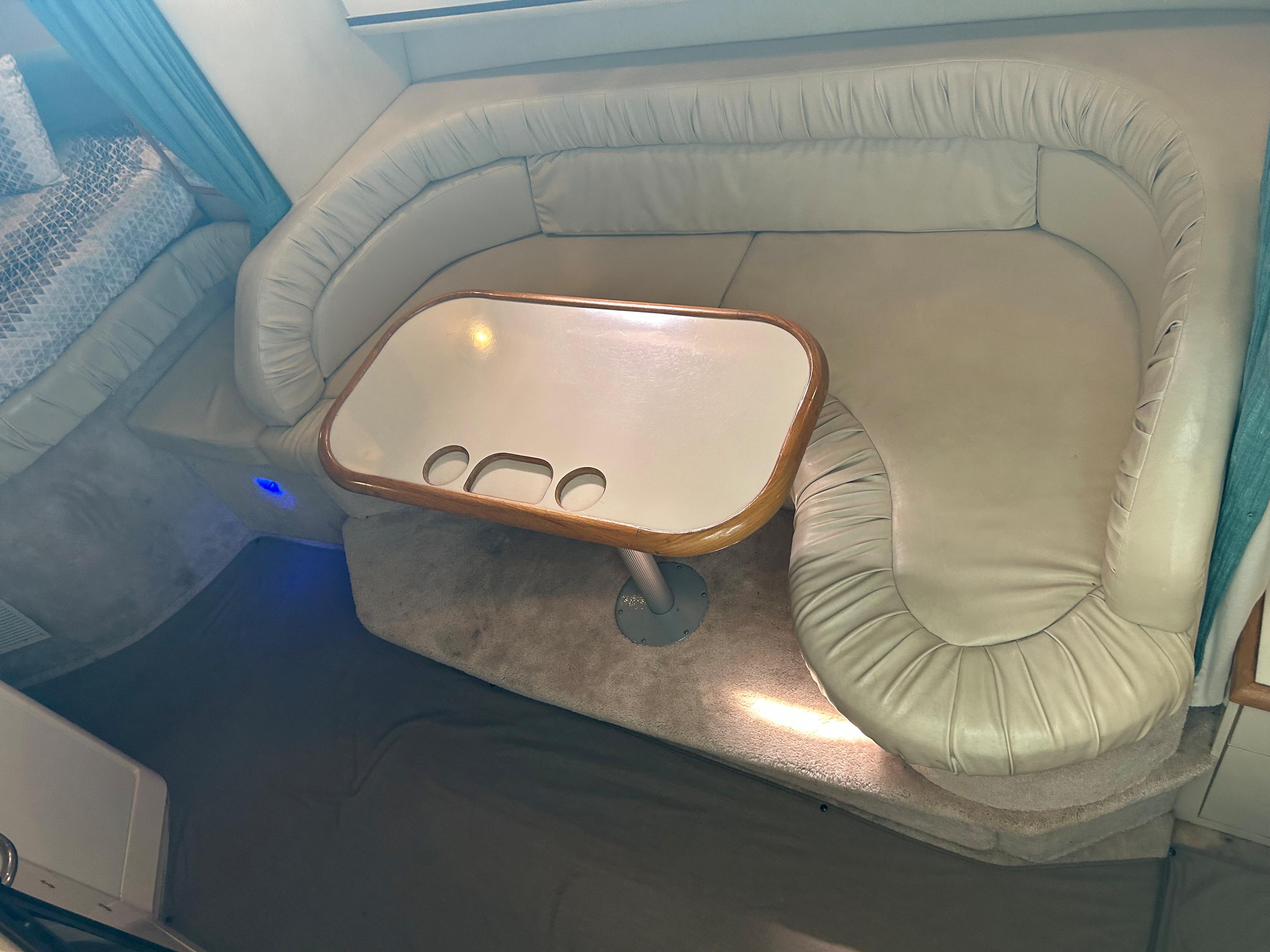 1997 Sea Ray Sundancer 330 - 9