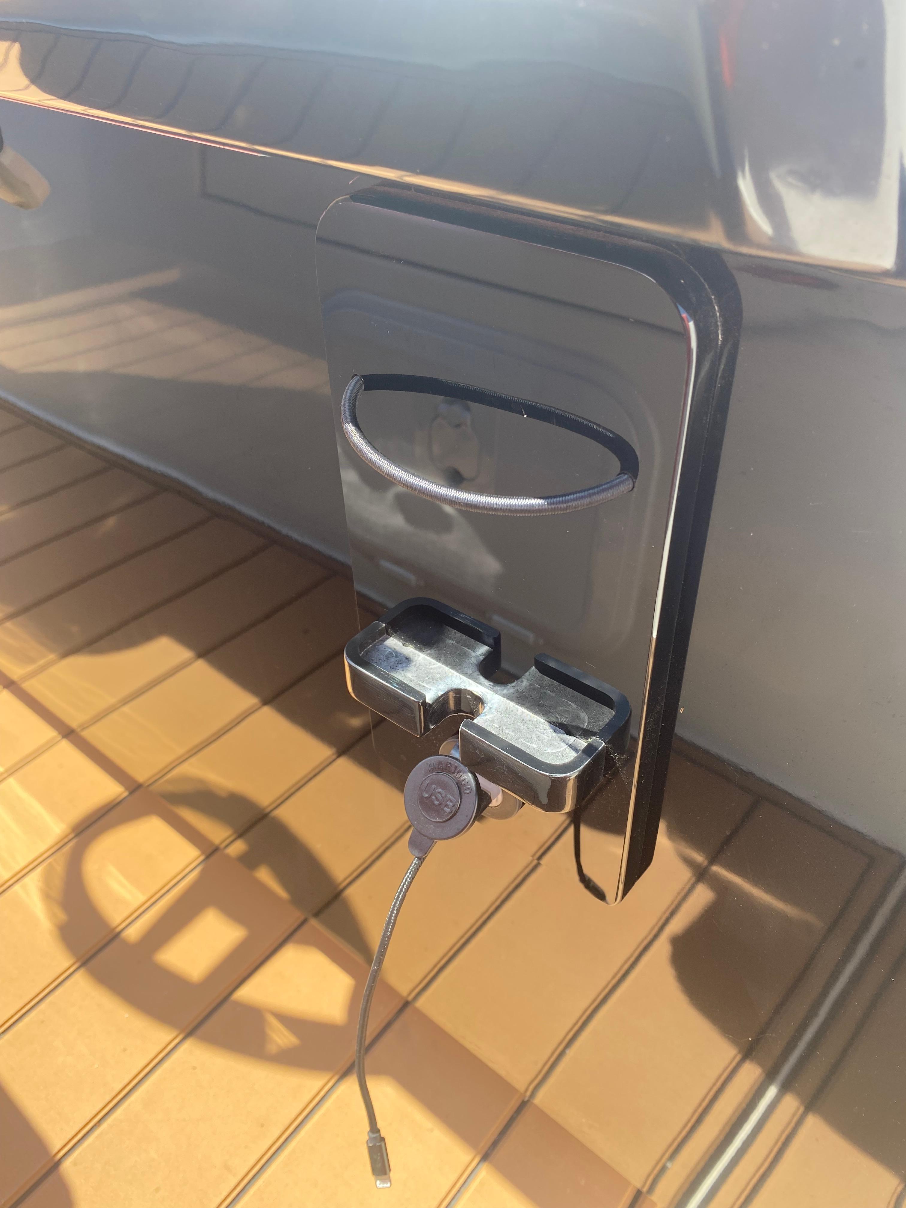 Close-up of 2020 De Antonio Yachts D 28 deck detail.