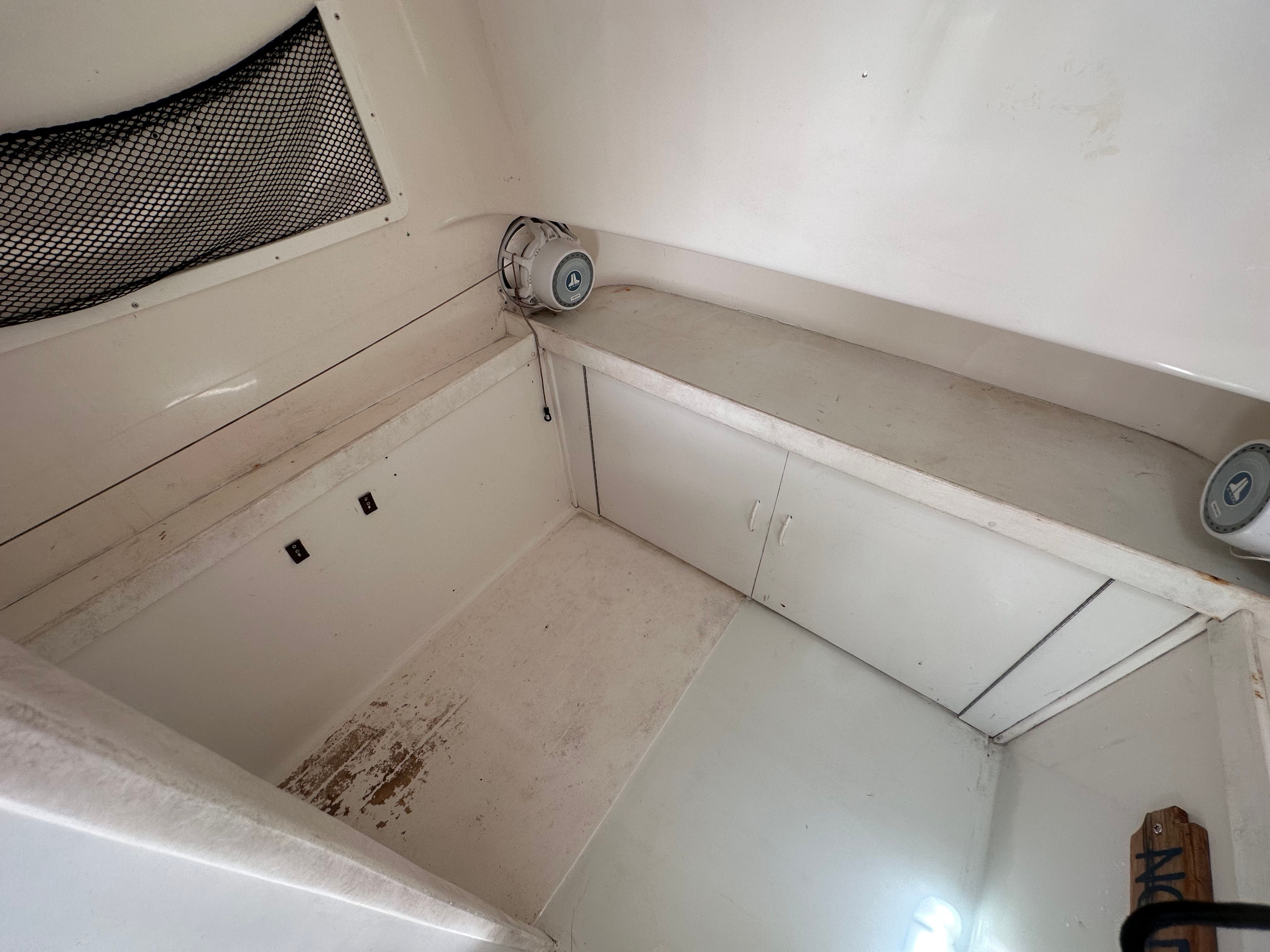 2005 Stamas 310 Tarpon - 16