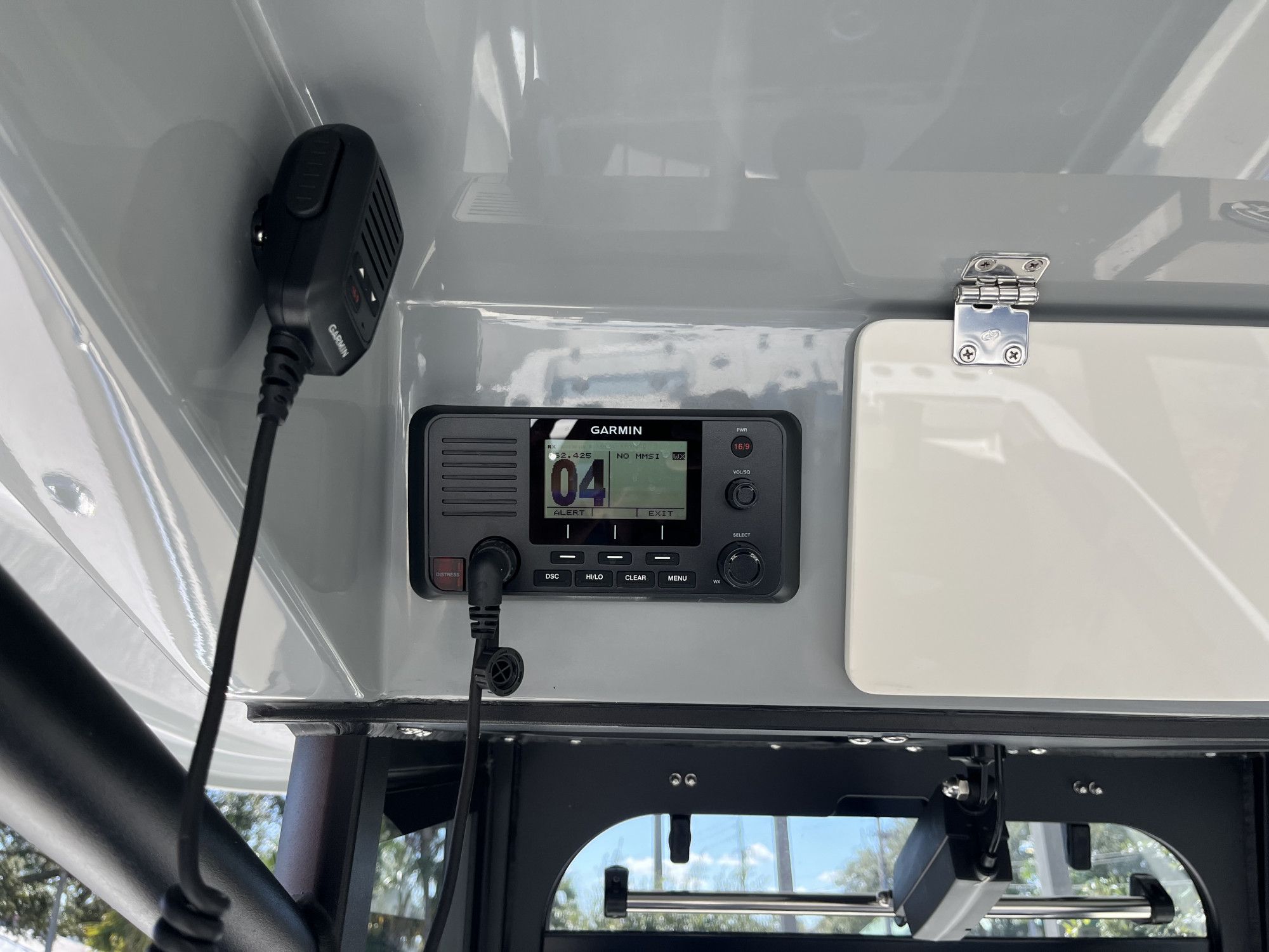 2026 Cobia 285 Open Center Console - 14