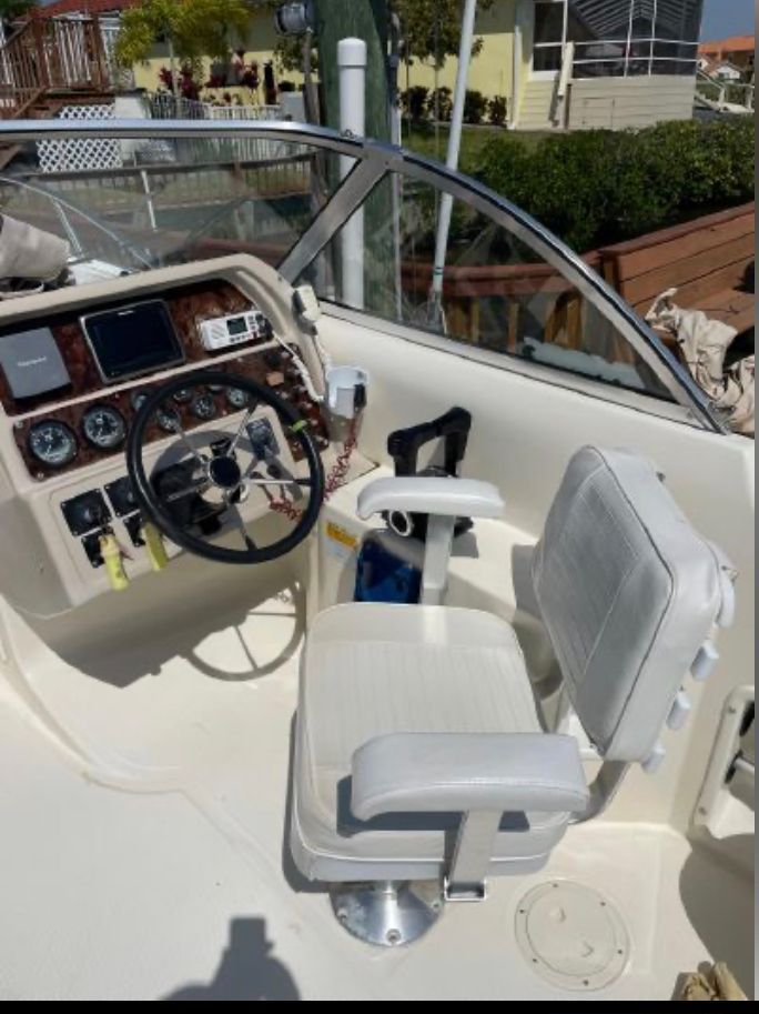 Helm of a 2002 World Cat 246 DC boat.