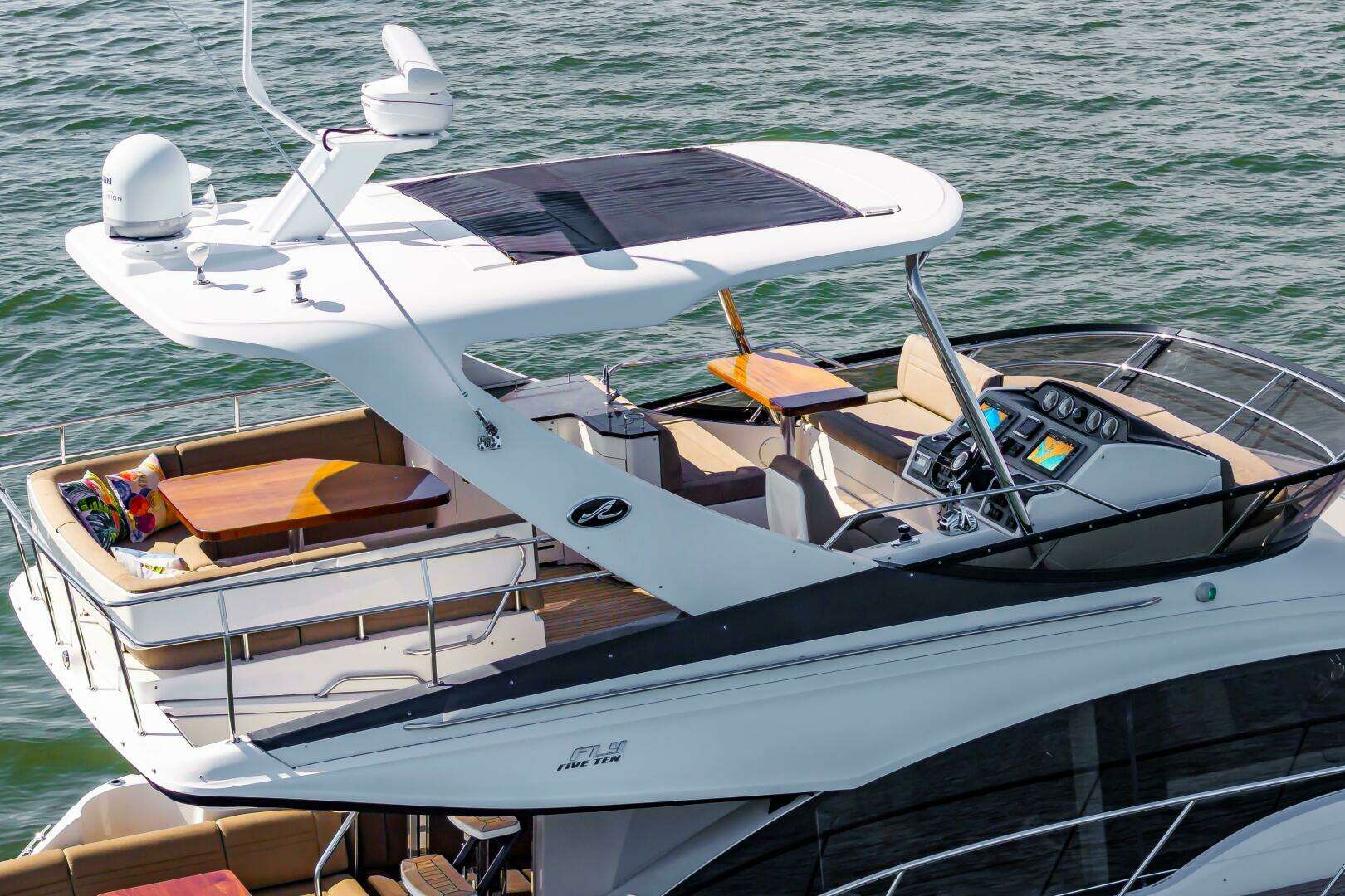 2015 Sea Ray 510 Fly - Image 3
