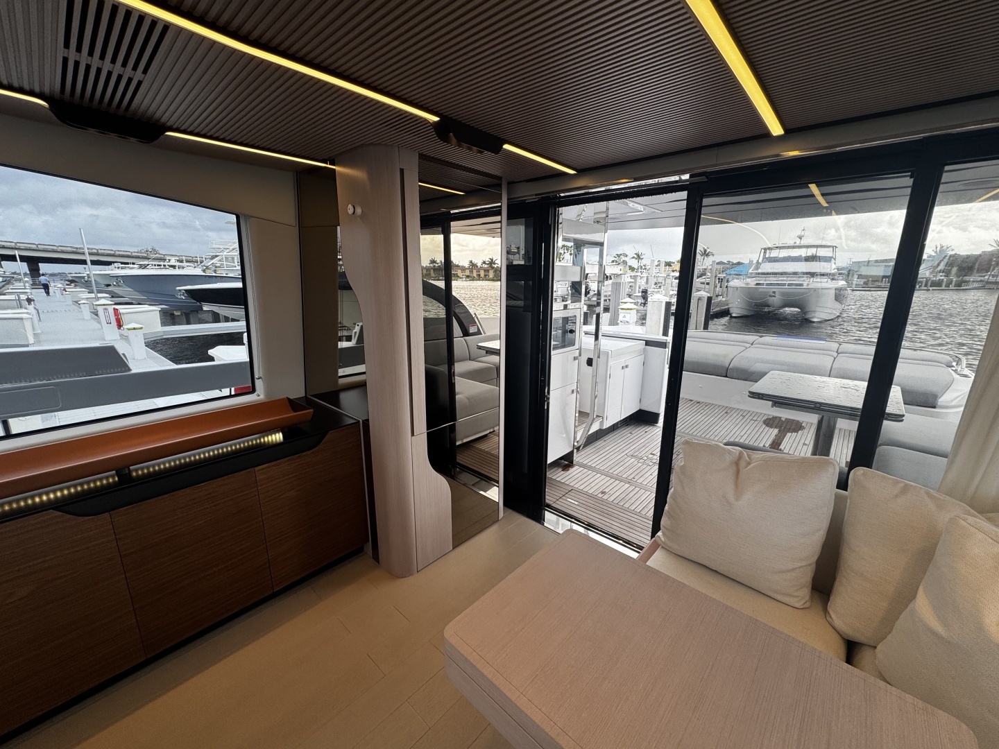 2026 Azimut S7 - Image 16