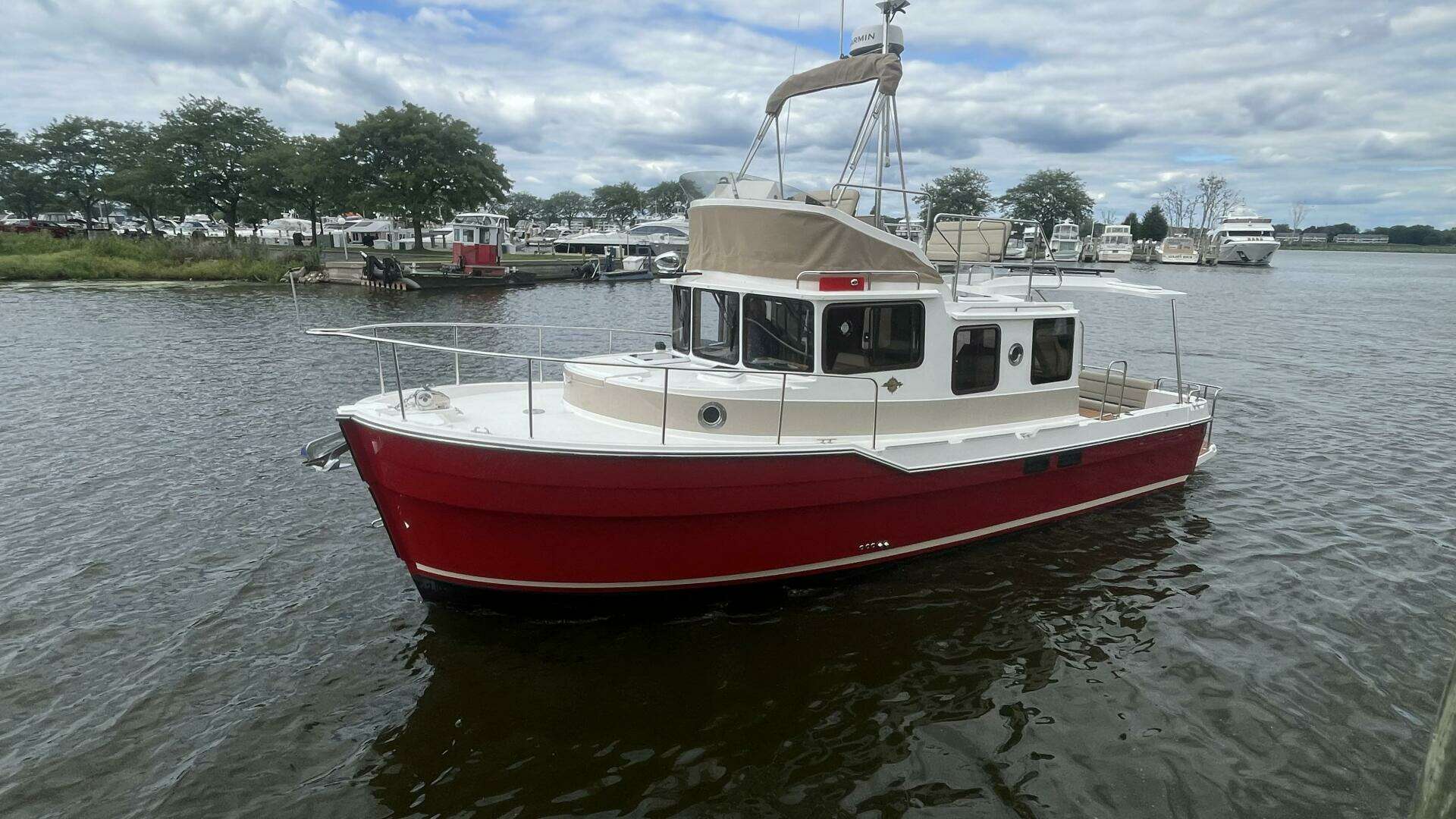 2026 Ranger Tugs R-31 Command Bridge Luxury Edition - Image 8