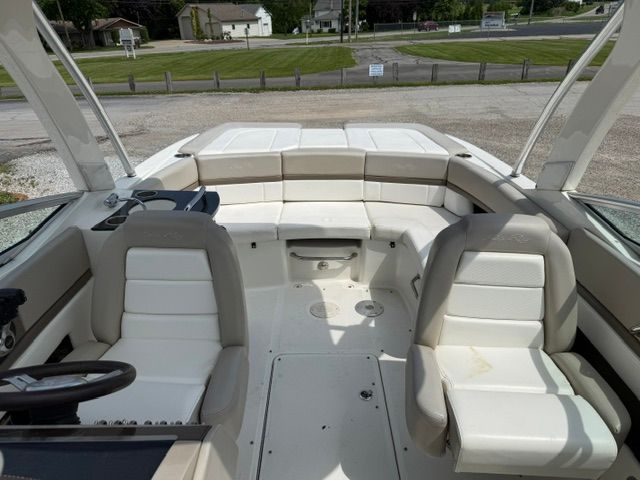 2011 Sea Ray SLX 250 - 4