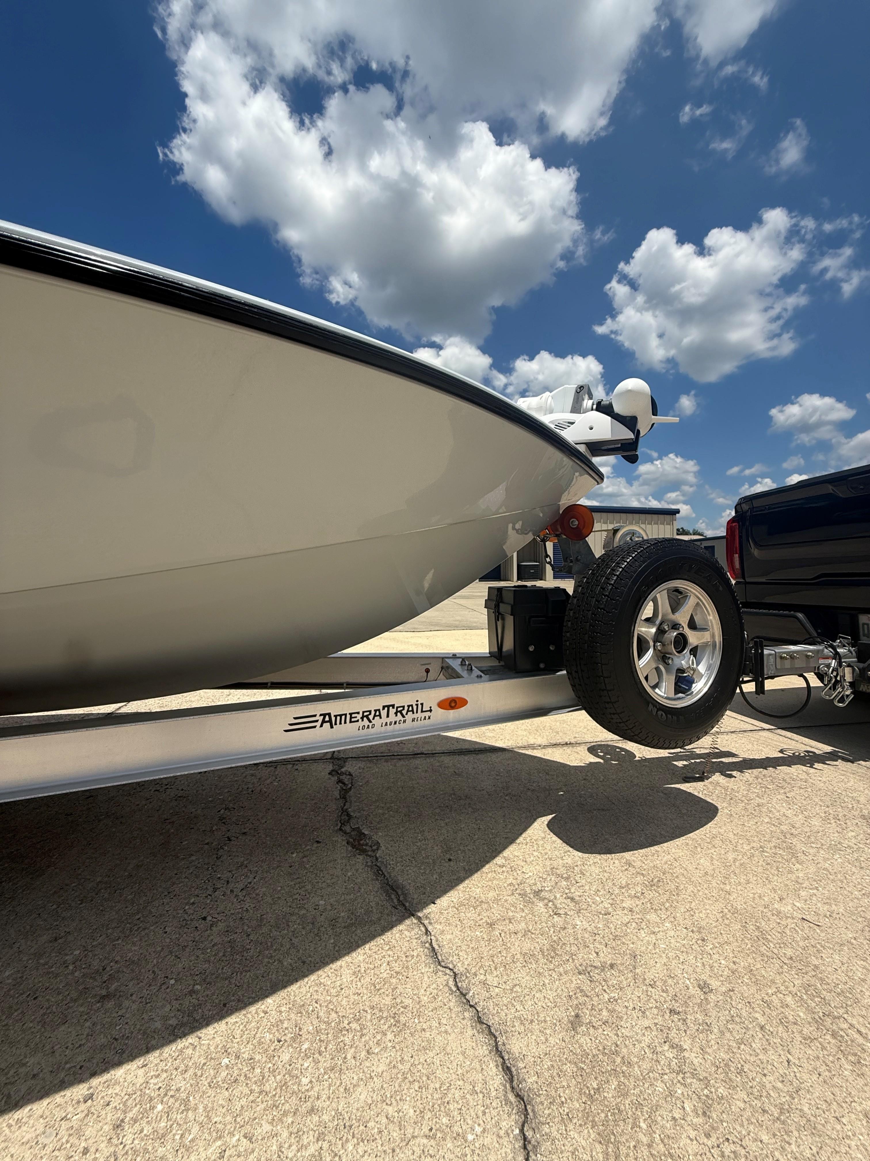 2015 Yellowfin 24 Bay - 10